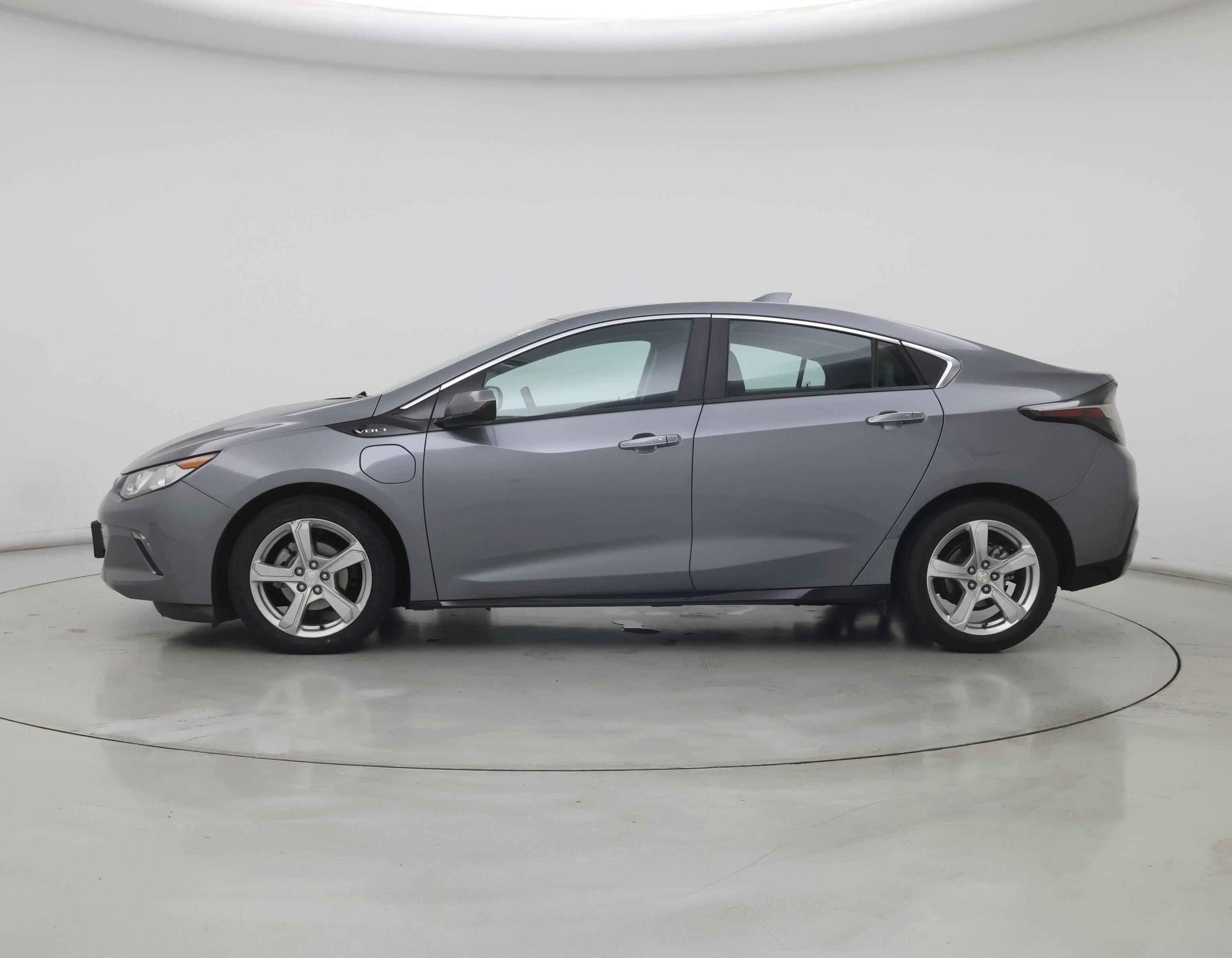 Thumbnail: 2019 Chevrolet Volt - 3