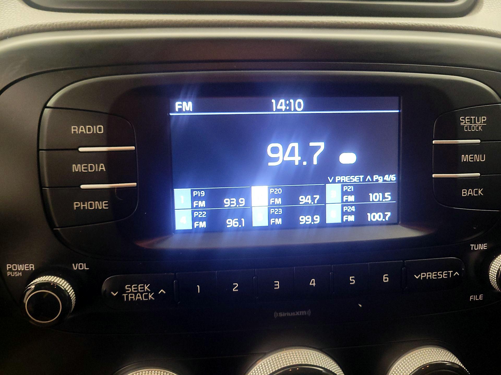 Thumbnail: 2017 Kia Soul - 12