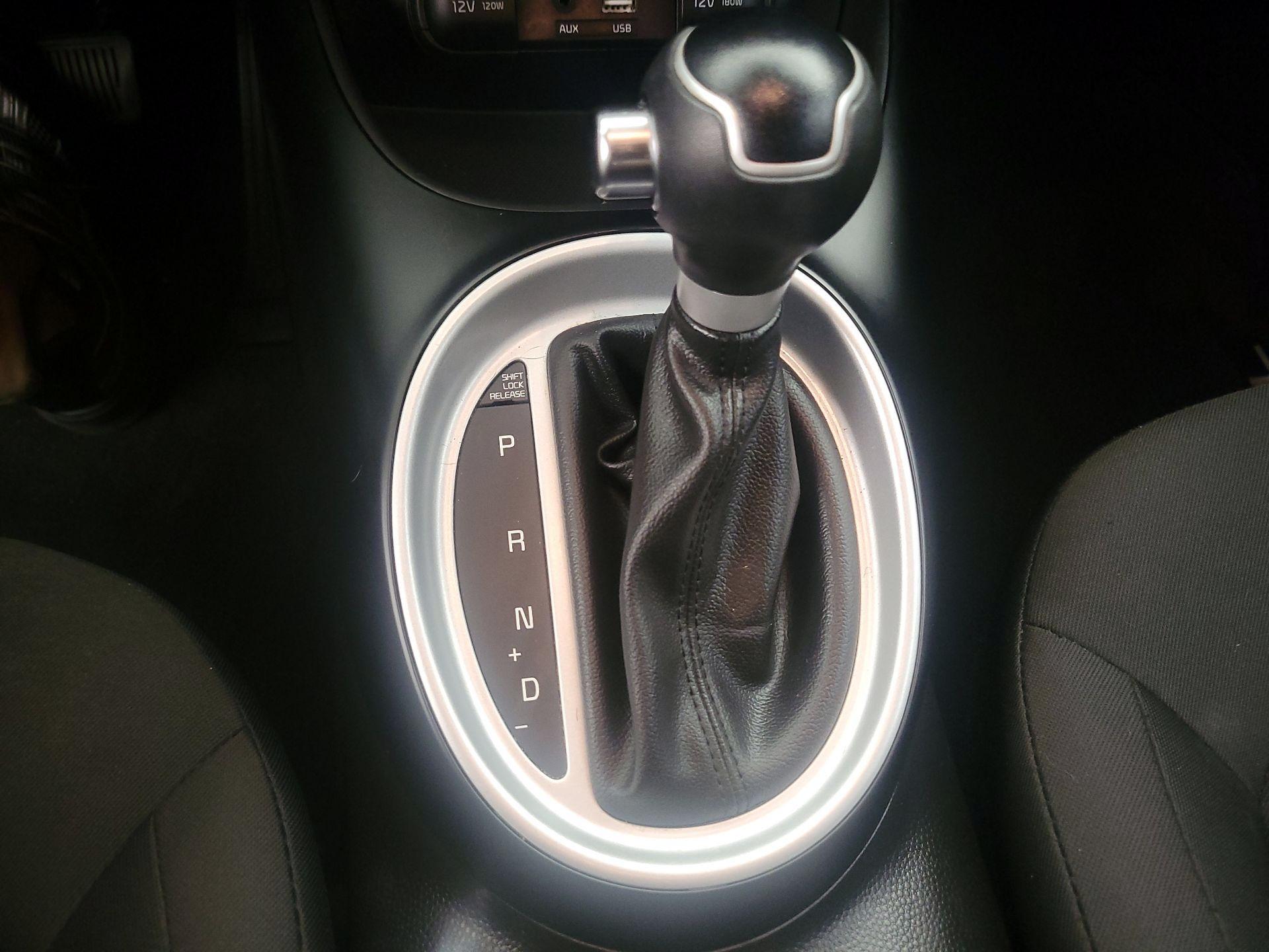 Thumbnail: 2017 Kia Soul - 14