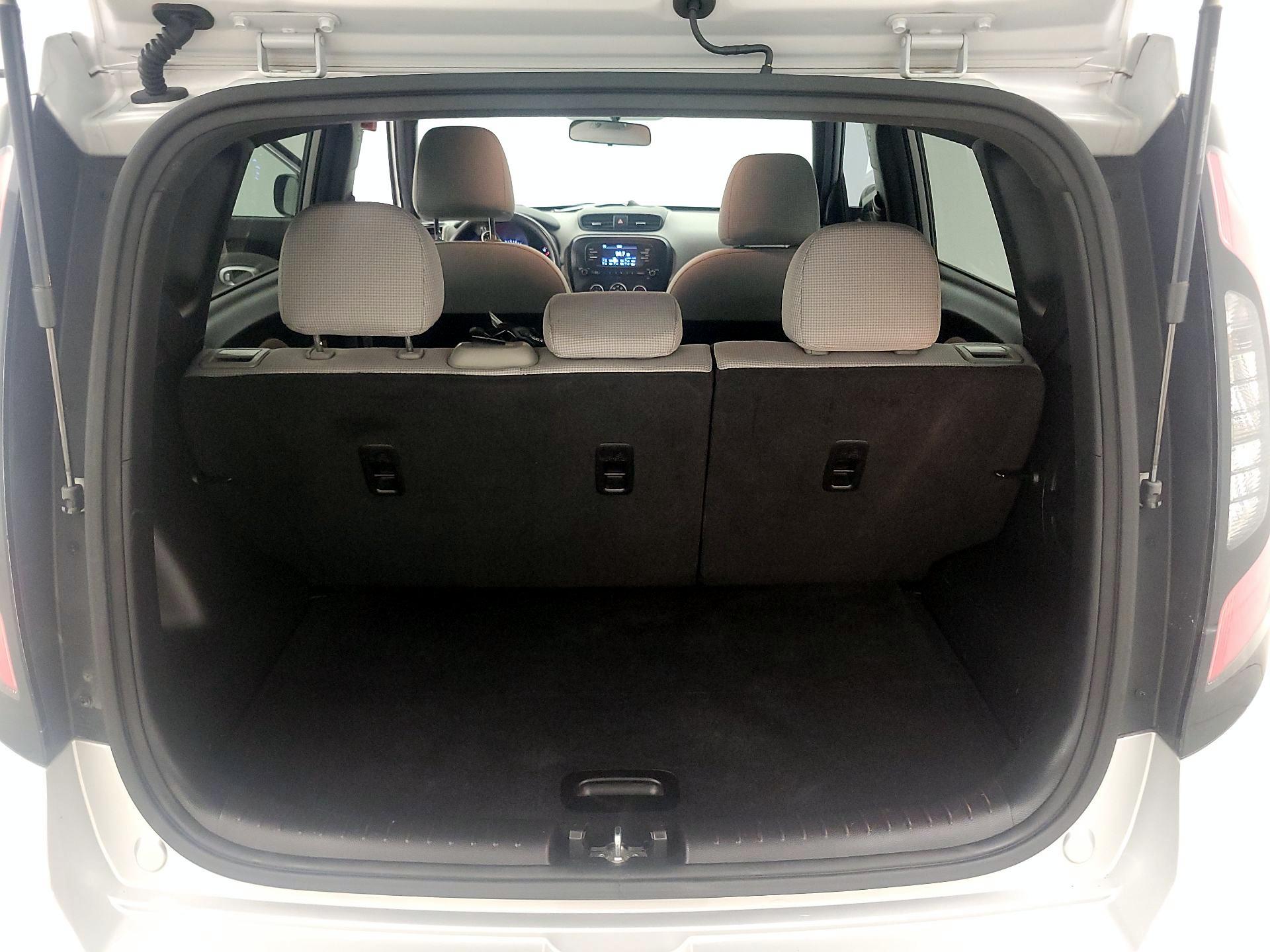 Thumbnail: 2017 Kia Soul - 17