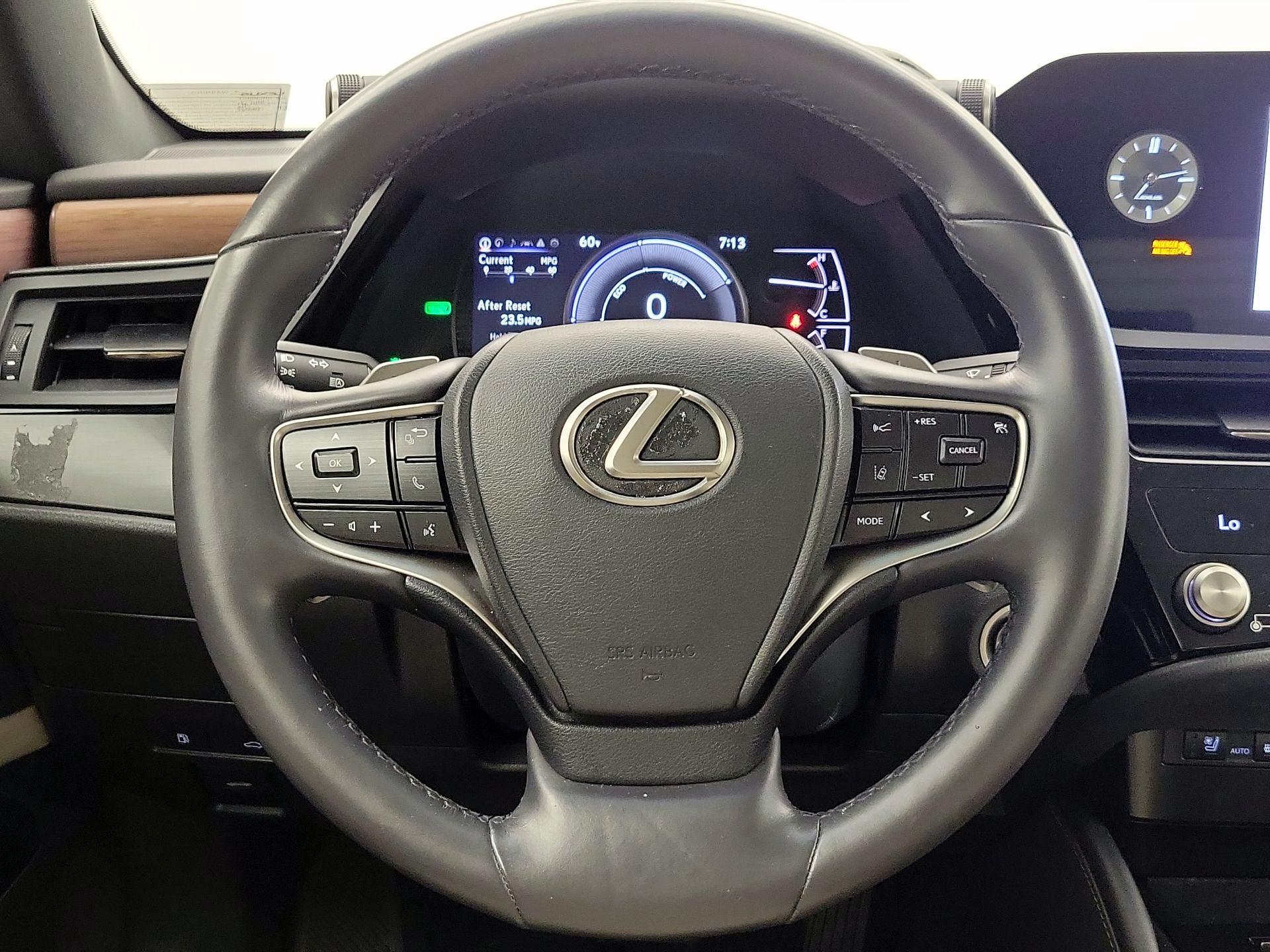 Thumbnail: 2023 Lexus ES - 10