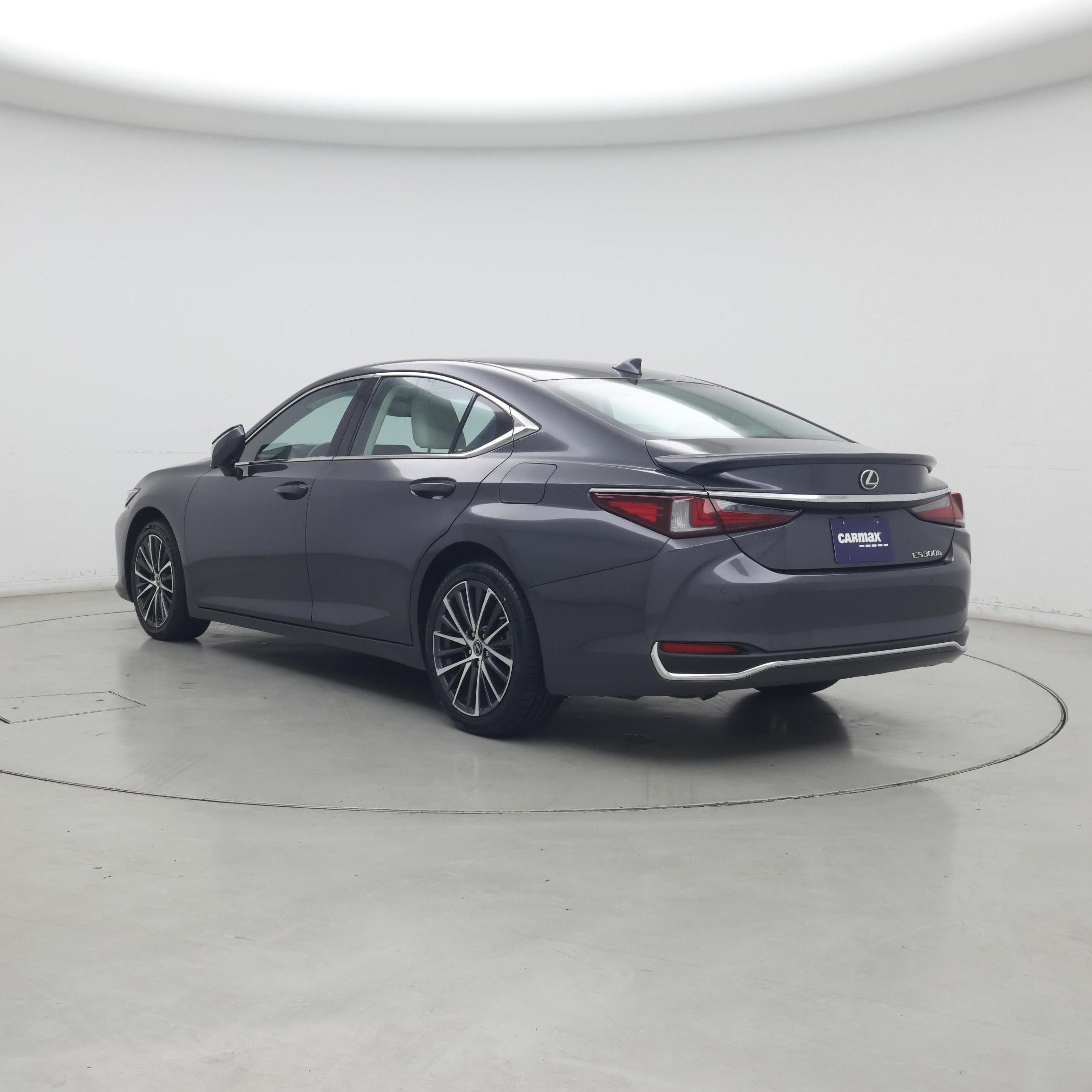 Thumbnail: 2023 Lexus ES - 2