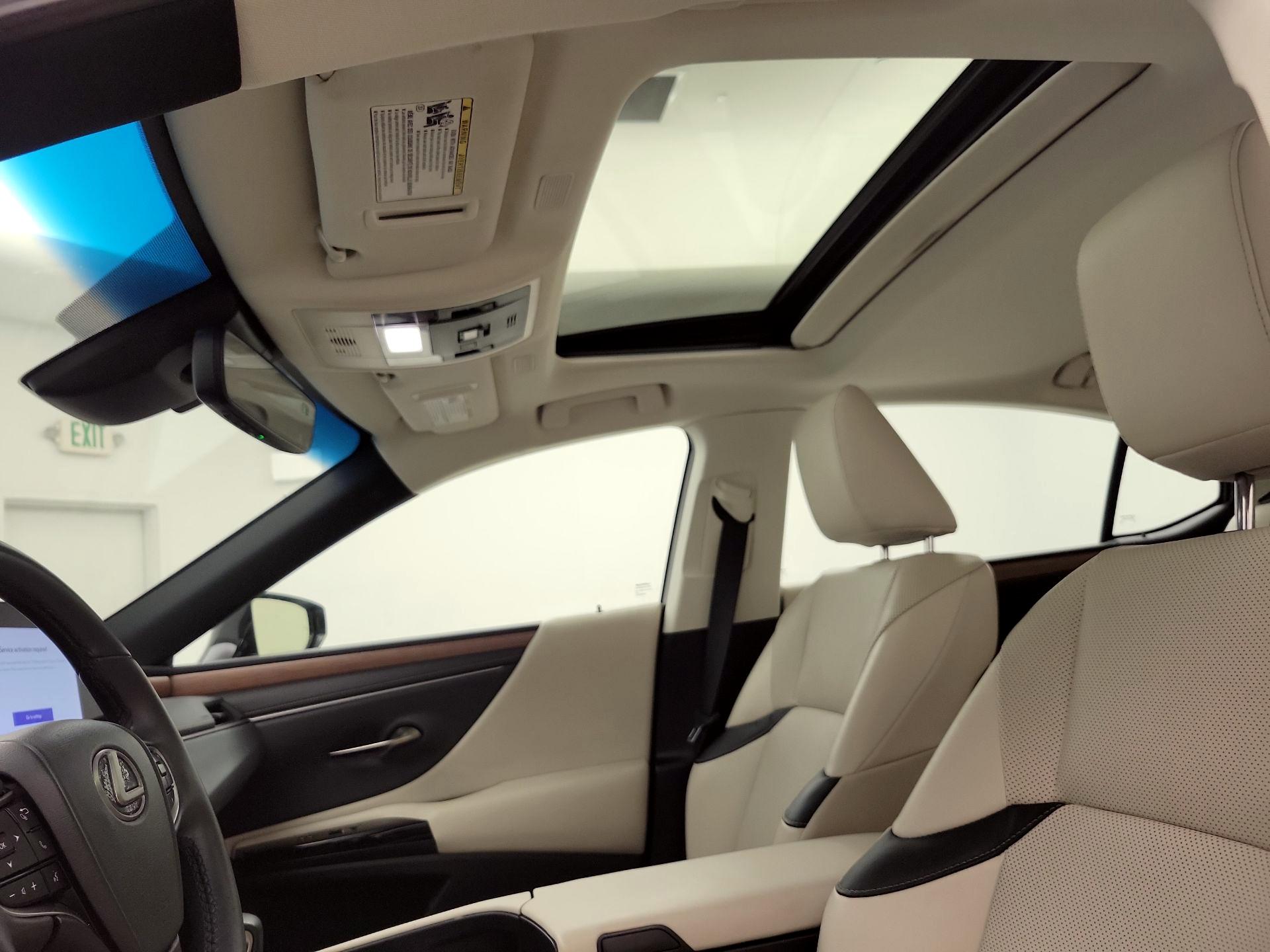 Thumbnail: 2023 Lexus ES - 19