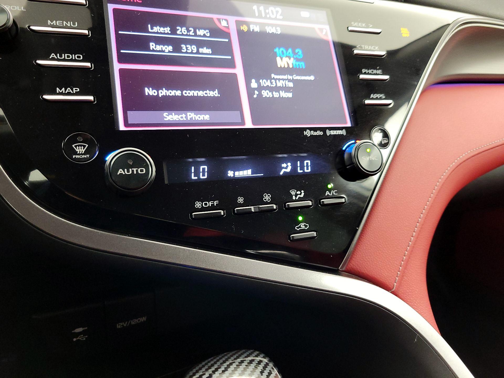 Thumbnail: 2019 Toyota Camry - 16