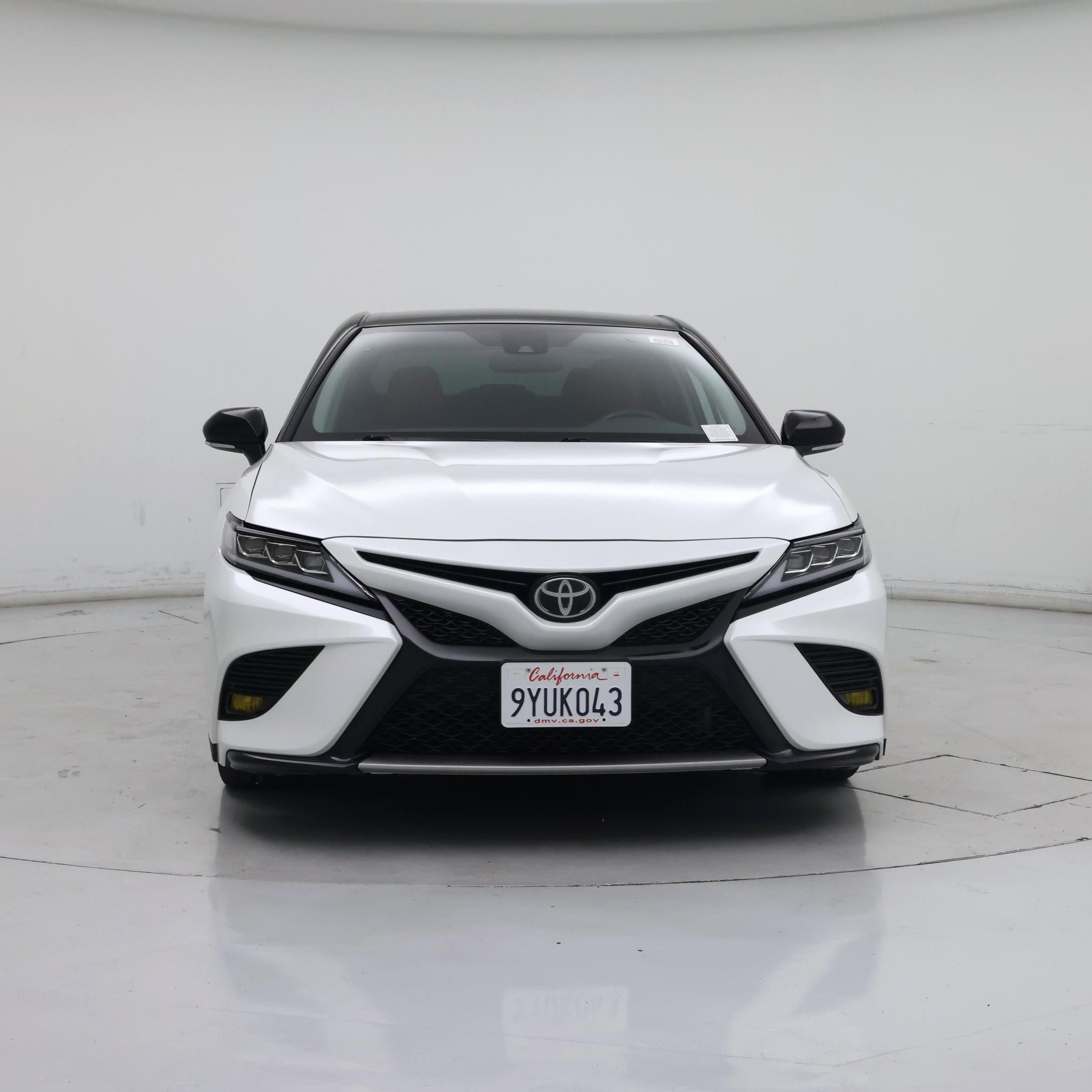Thumbnail: 2019 Toyota Camry - 5