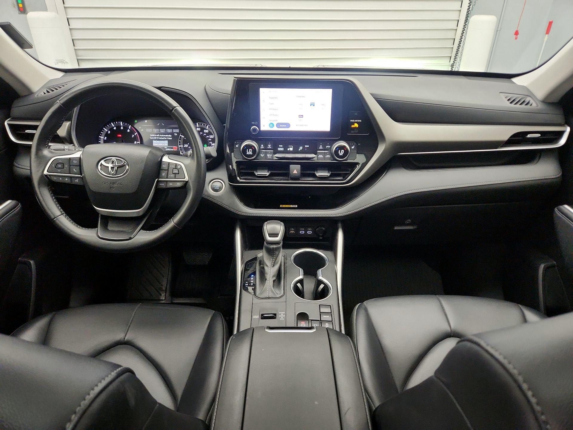 Thumbnail: 2024 Toyota Highlander - 9