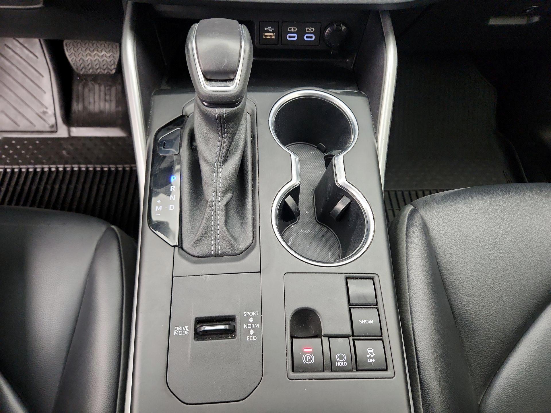 Thumbnail: 2024 Toyota Highlander - 17