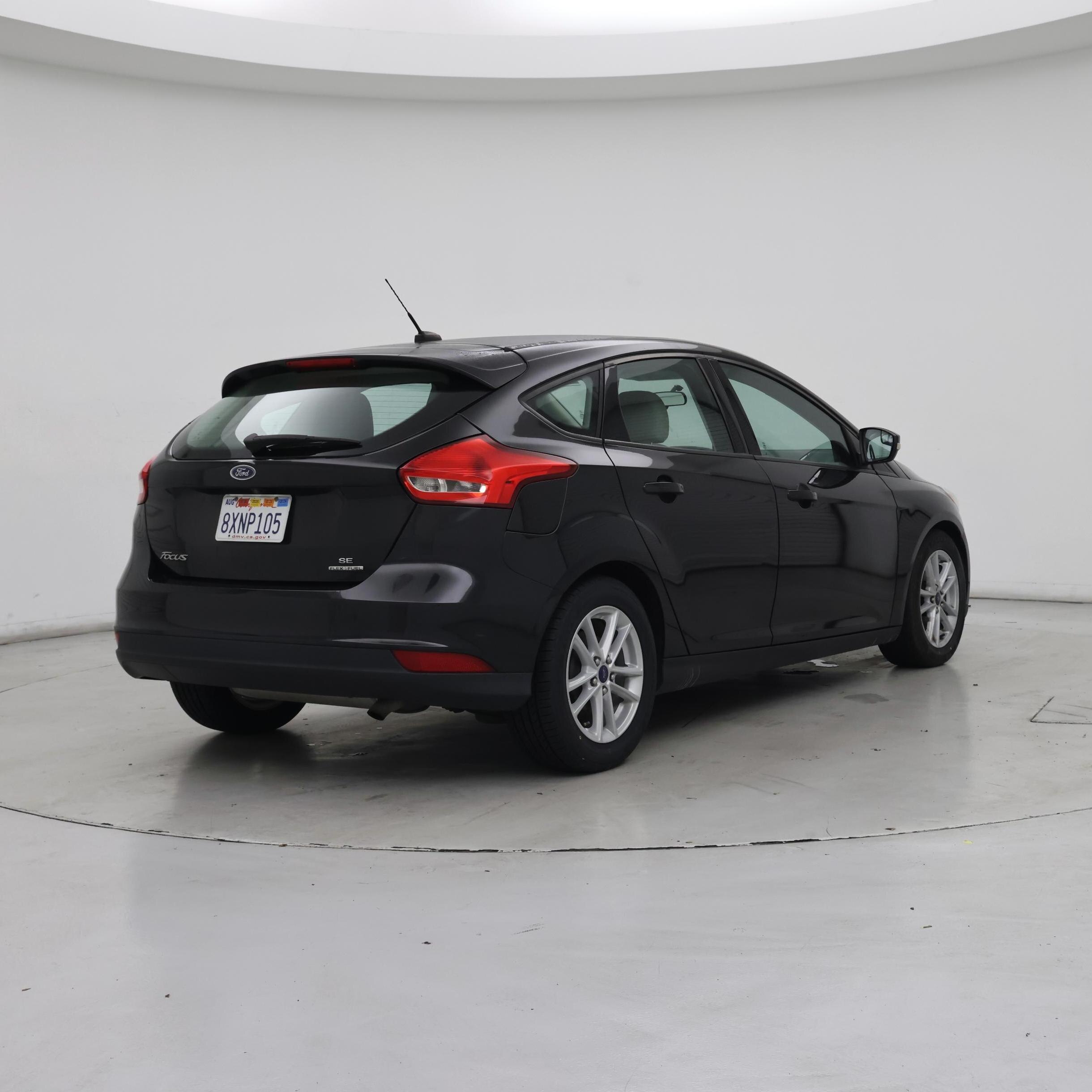 Thumbnail: 2015 Ford Focus - 8