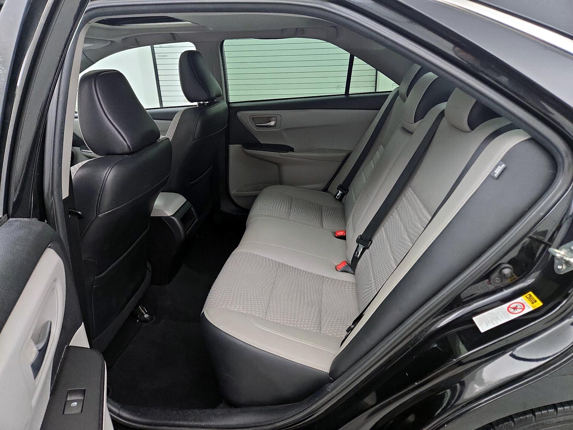 Thumbnail: 2015 Toyota Camry - 19