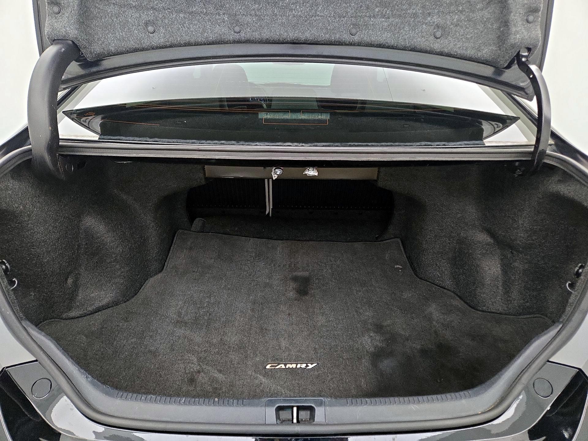 Thumbnail: 2015 Toyota Camry - 20