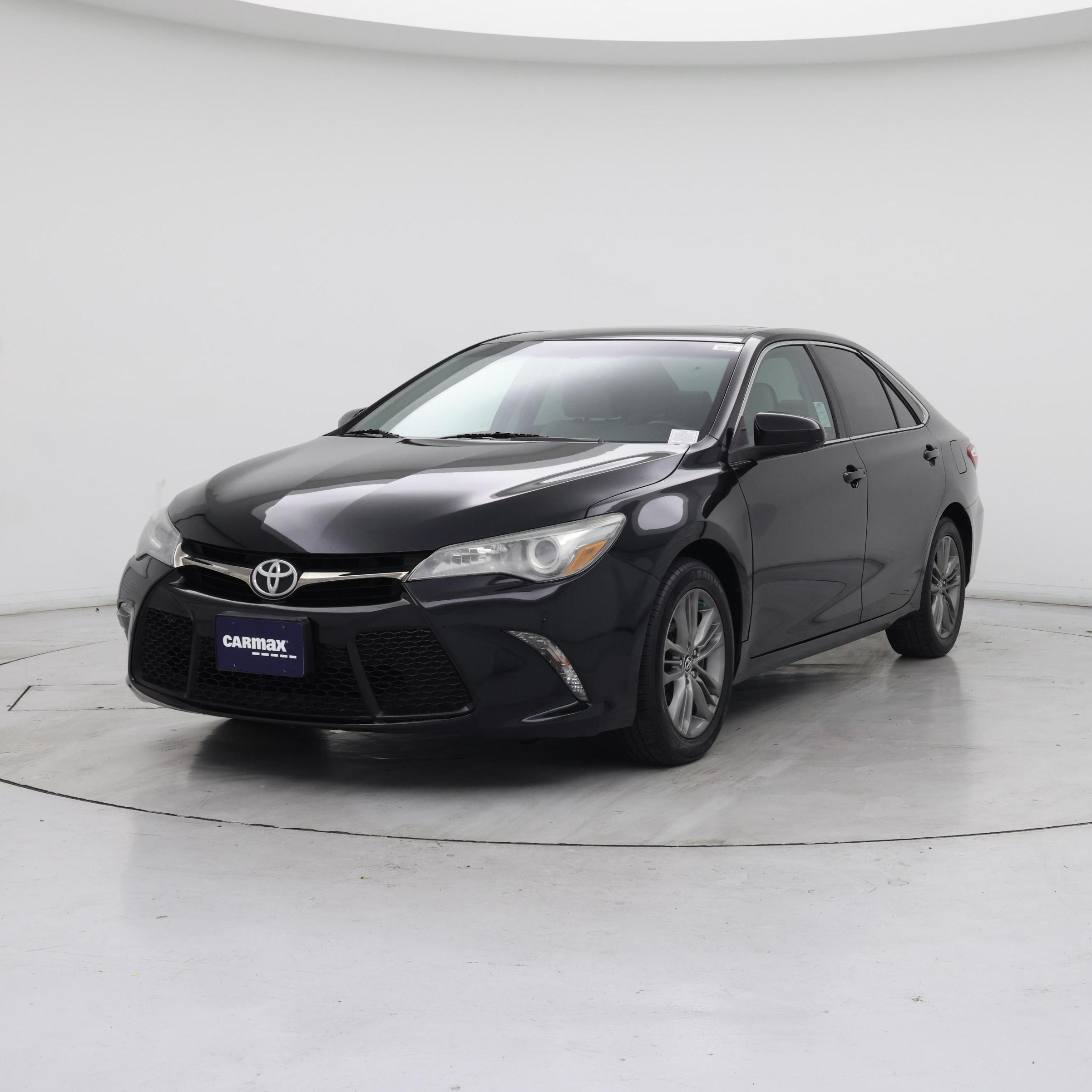 Thumbnail: 2015 Toyota Camry - 4