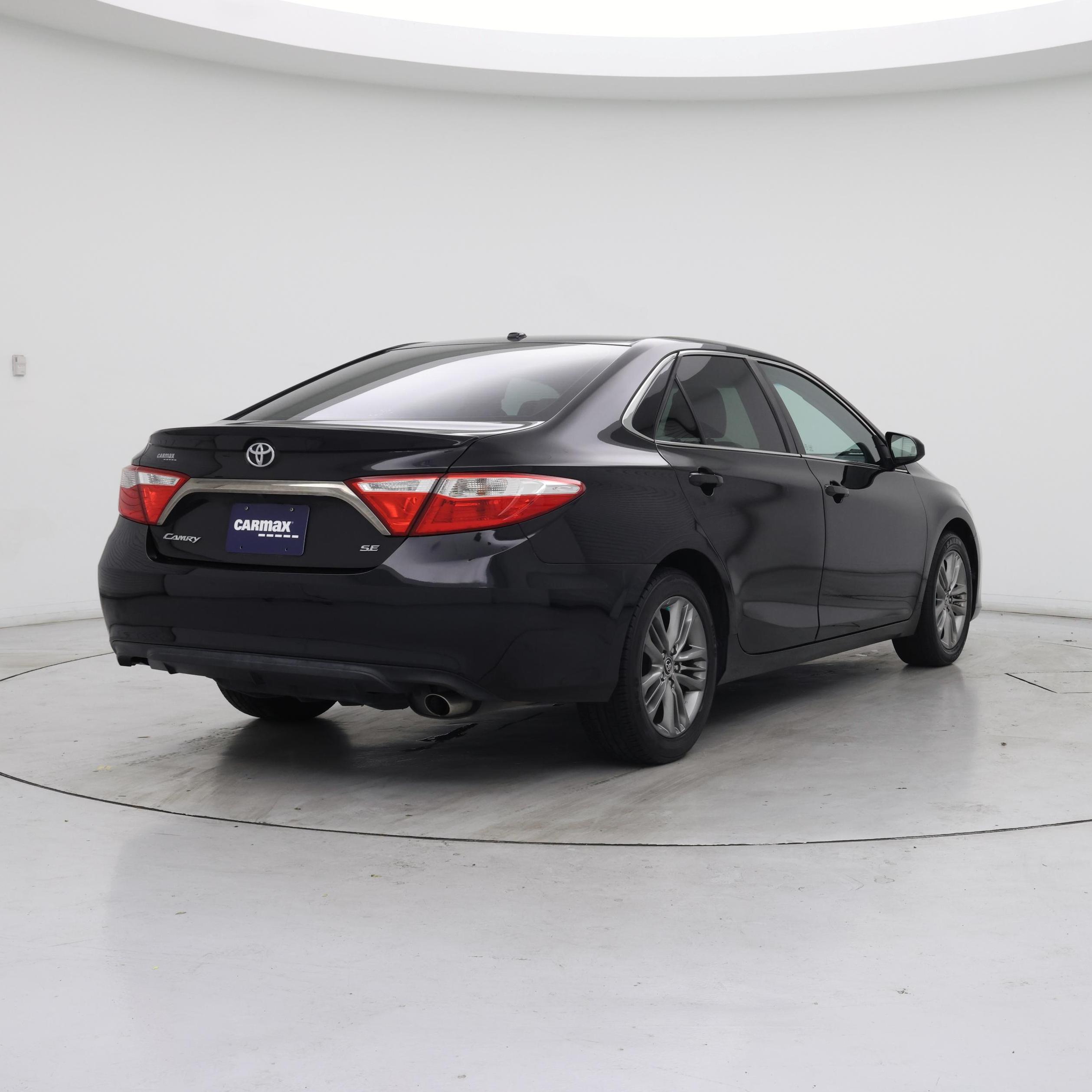 Thumbnail: 2015 Toyota Camry - 8