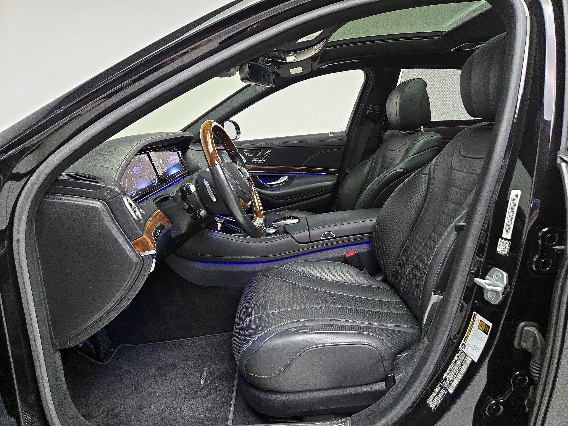 Thumbnail: 2015 Mercedes-Benz S-Class - 11
