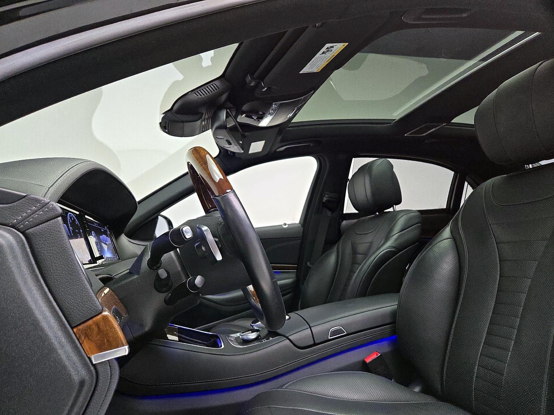 Thumbnail: 2015 Mercedes-Benz S-Class - 20