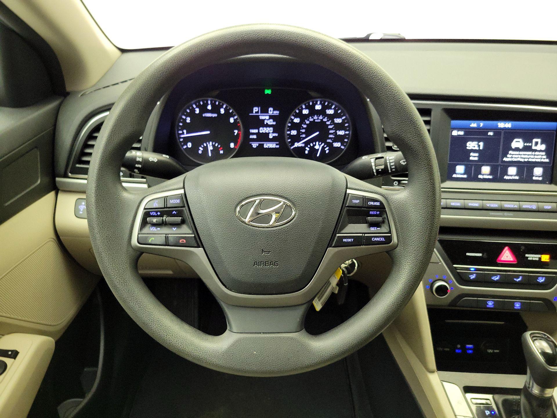 Thumbnail: 2017 Hyundai Elantra - 10
