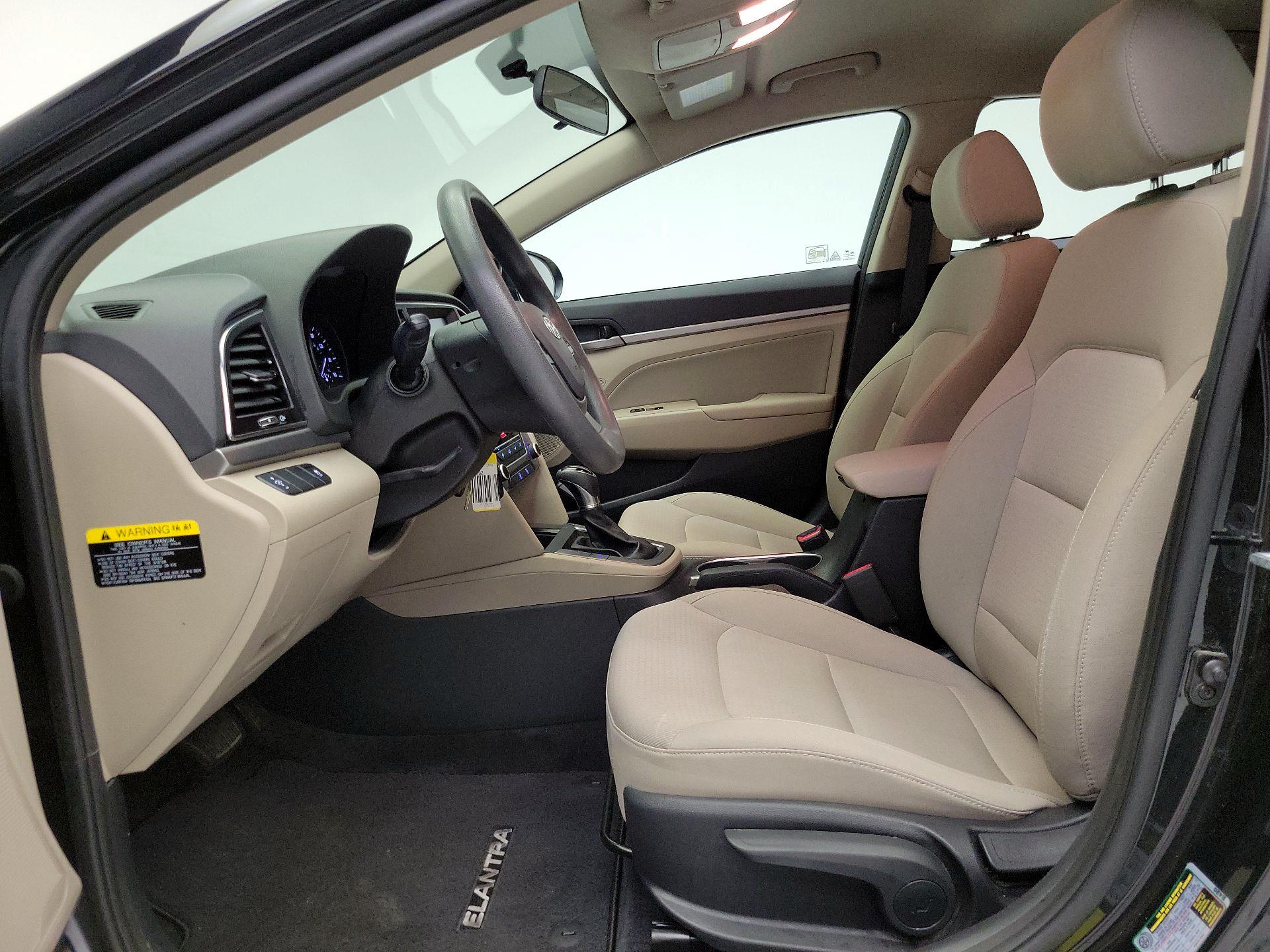Thumbnail: 2017 Hyundai Elantra - 11