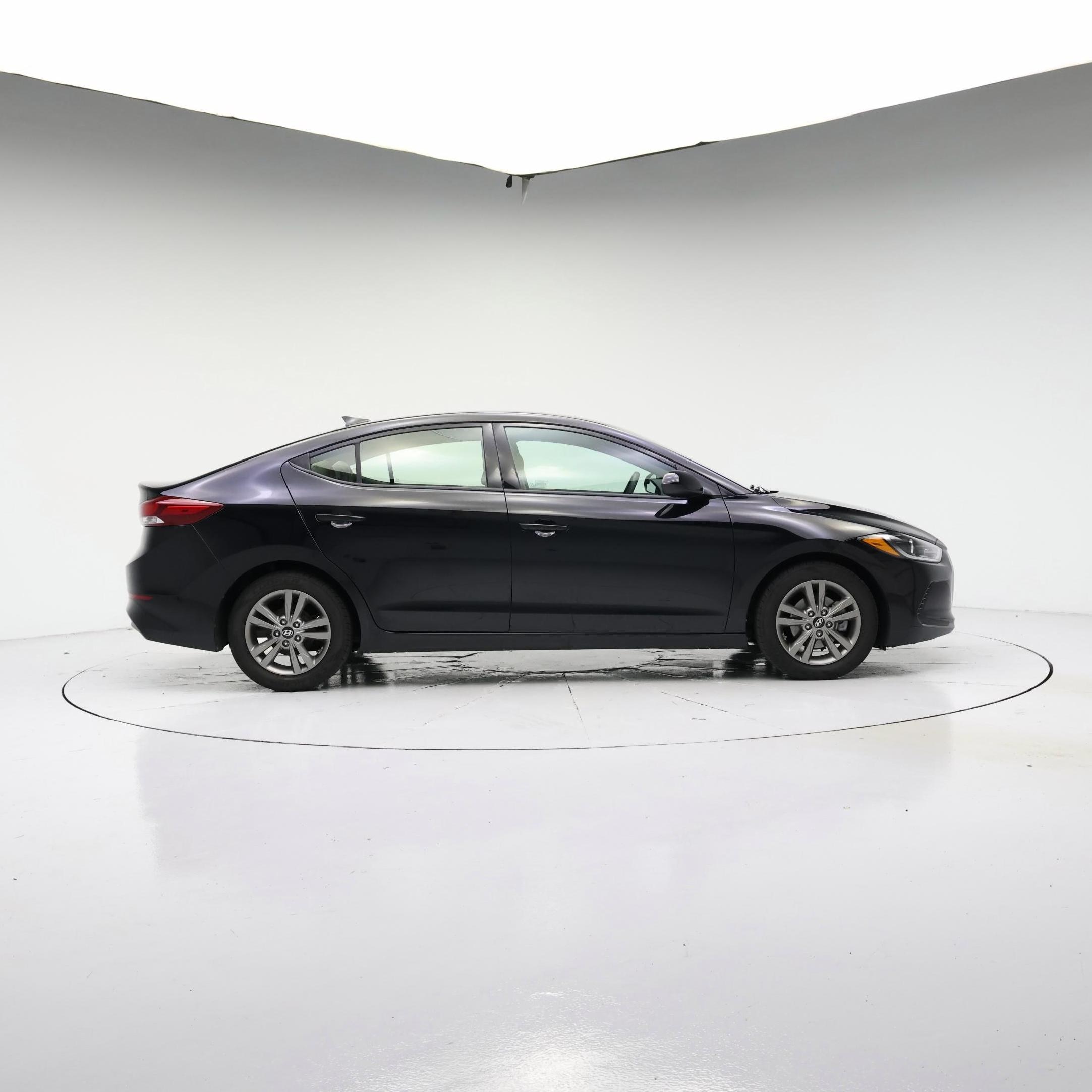 Thumbnail: 2017 Hyundai Elantra - 7