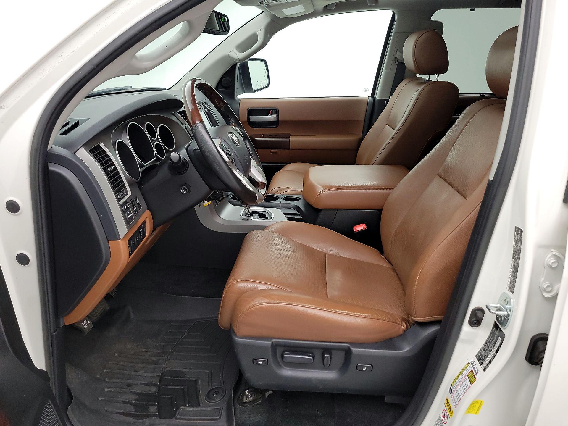 Thumbnail: 2014 Toyota Sequoia - 11
