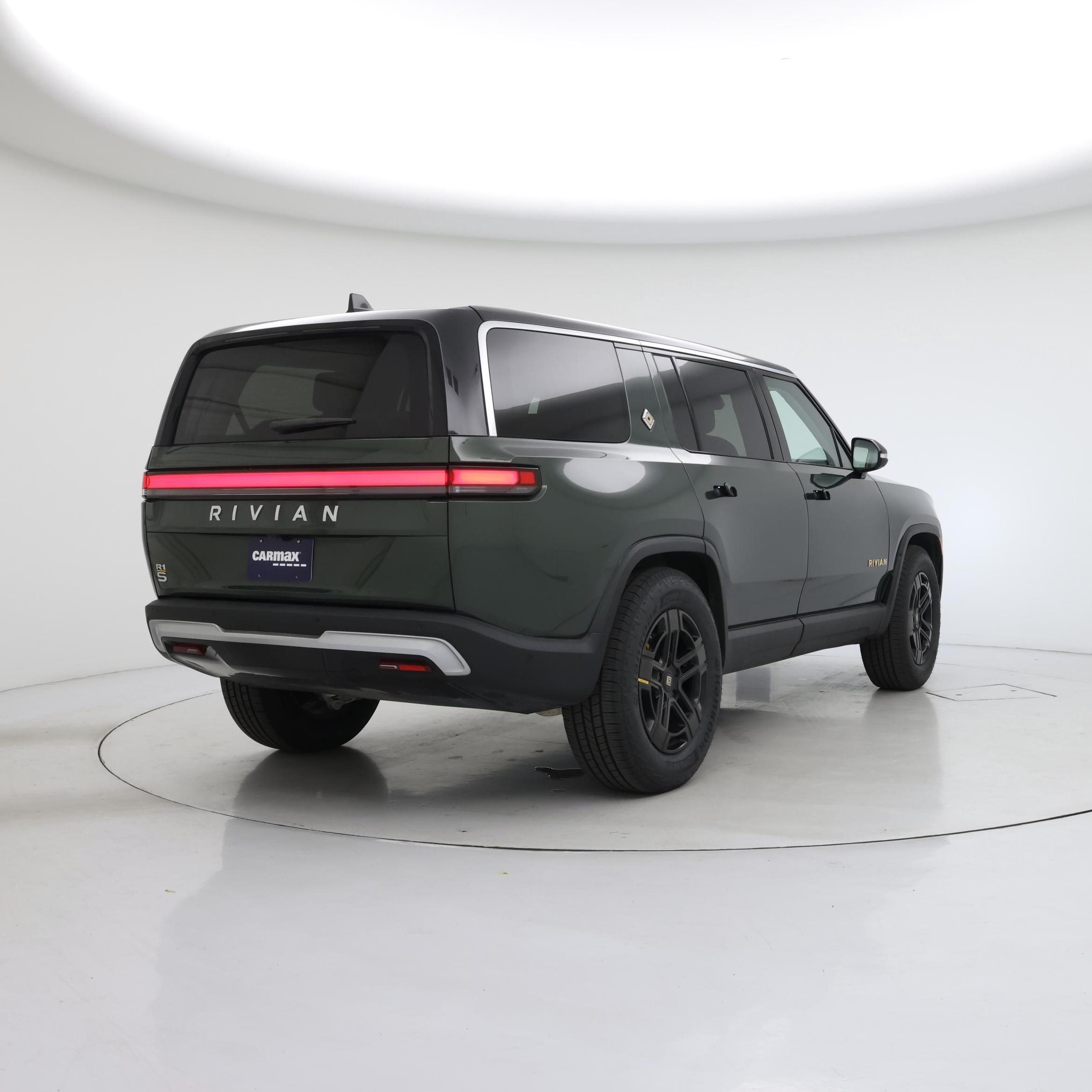 Thumbnail: 2023 Rivian R1S - 8
