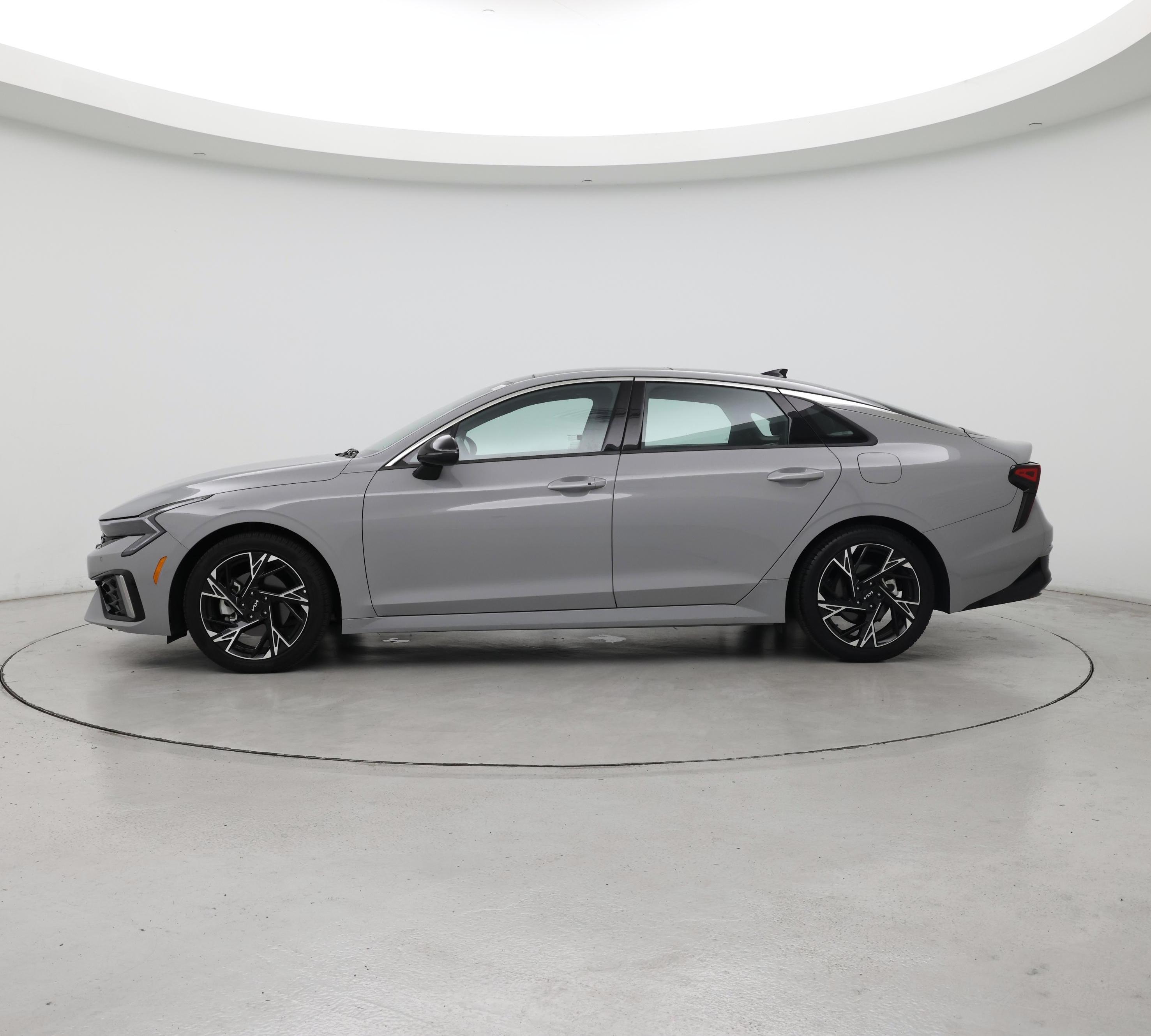 Thumbnail: 2025 Kia K5 - 3