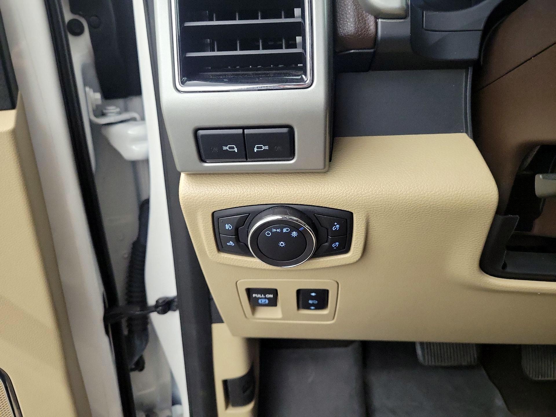 Thumbnail: 2019 Ford F-150 - 13