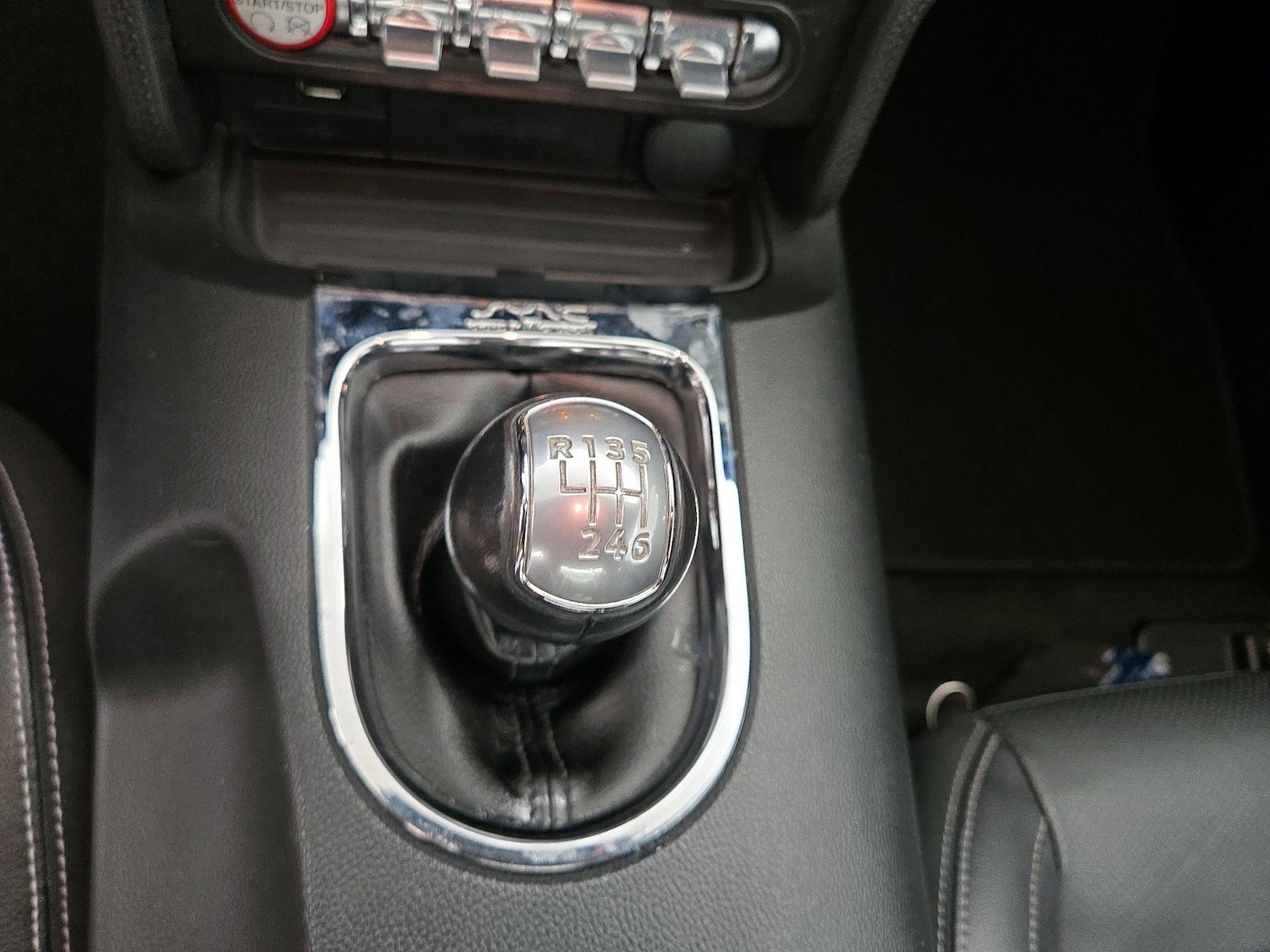 2015 Ford Mustang EcoBoost Premium - Photo 17