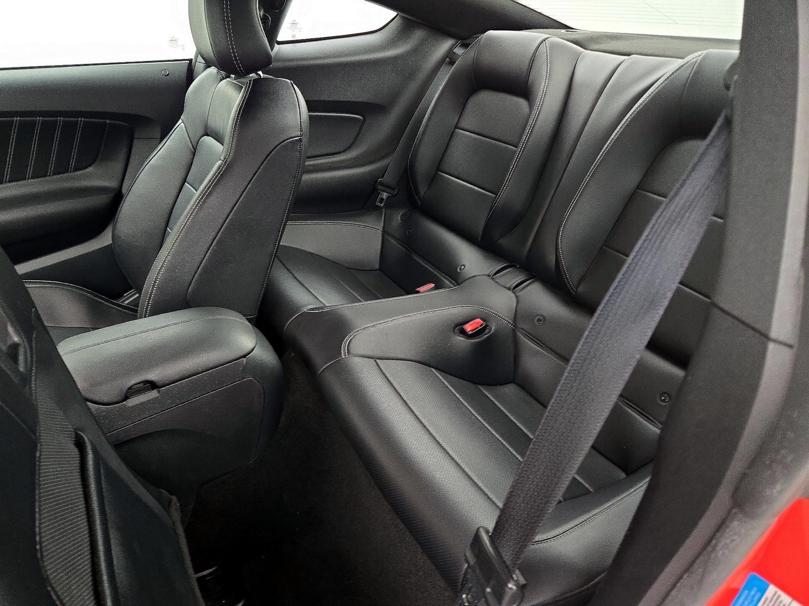 2015 Ford Mustang EcoBoost Premium - Photo 19