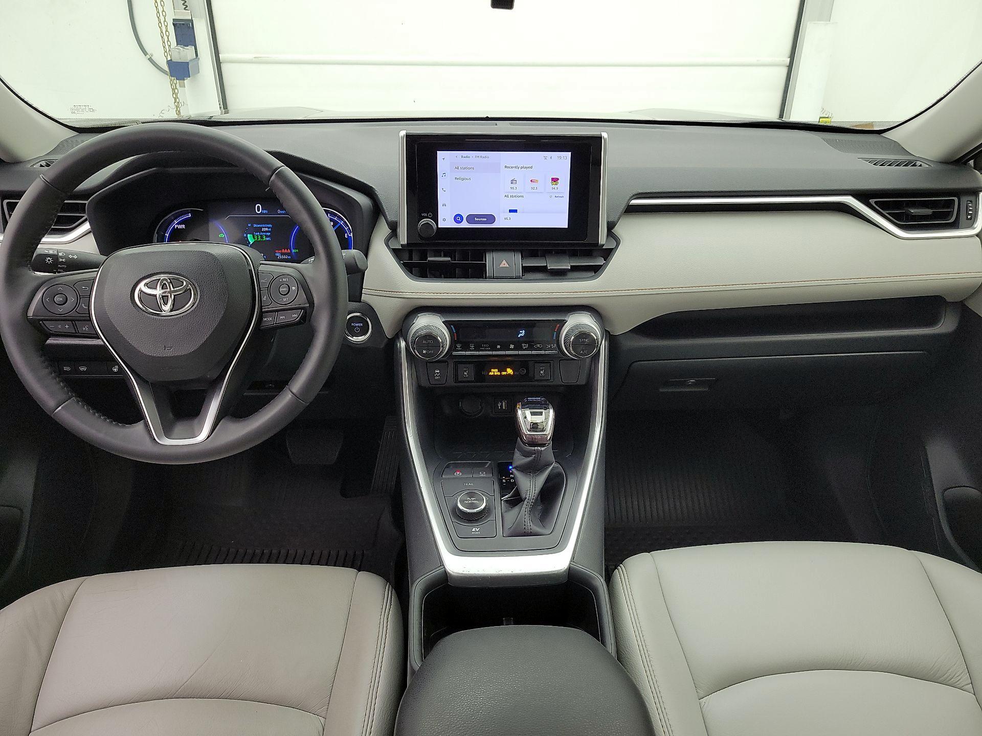Thumbnail: 2024 Toyota RAV4 - 9