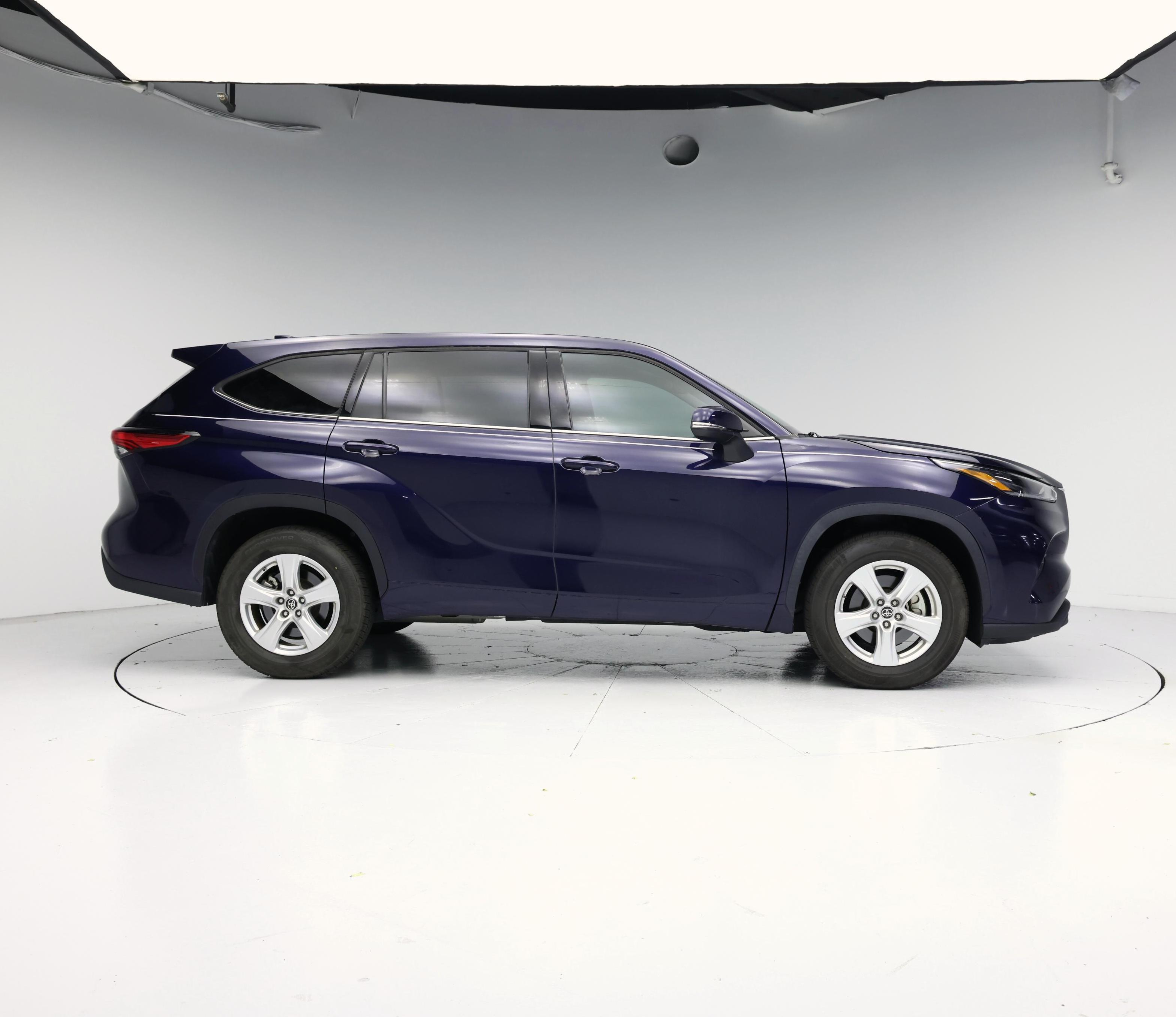 Thumbnail: 2021 Toyota Highlander - 7
