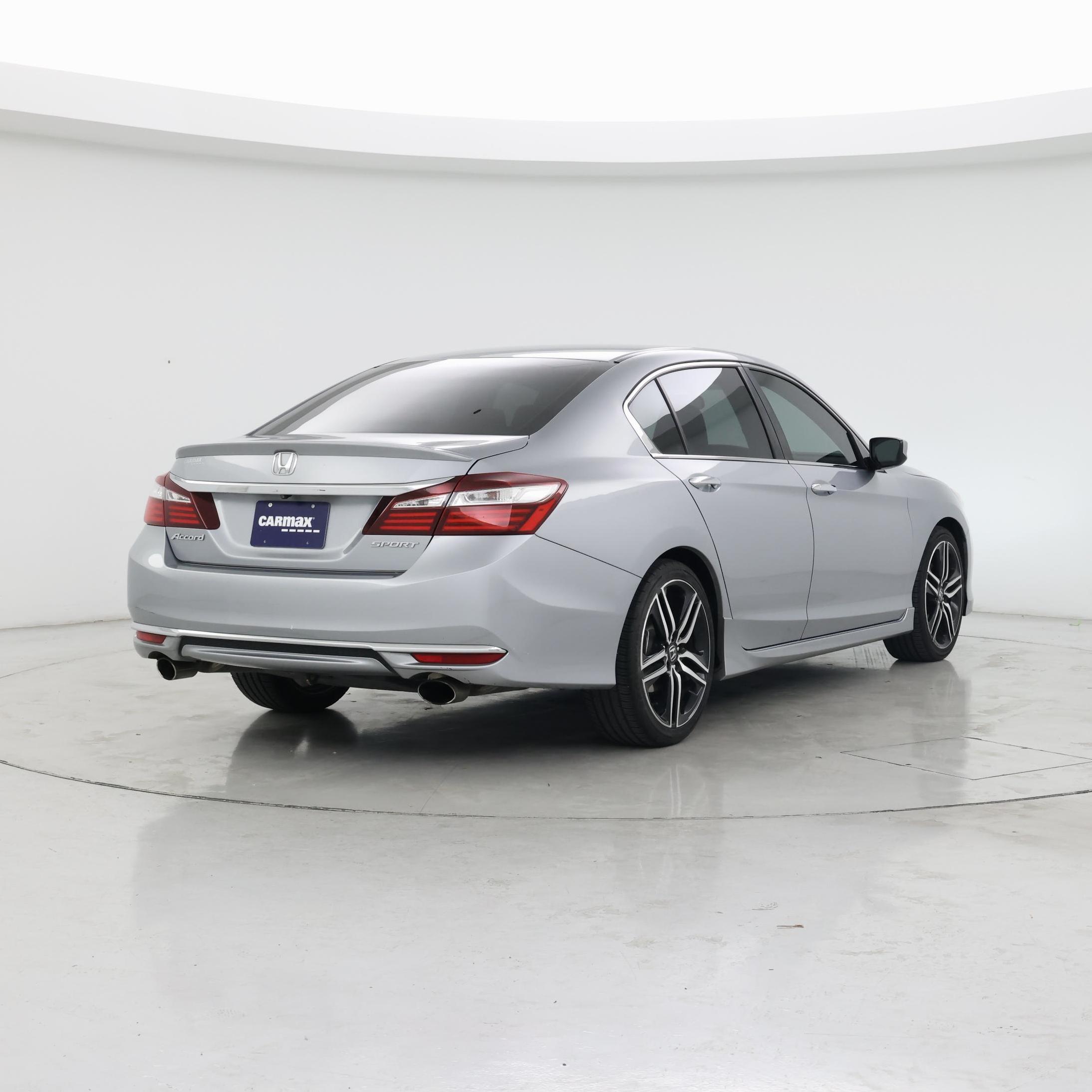 Thumbnail: 2017 Honda Accord - 8