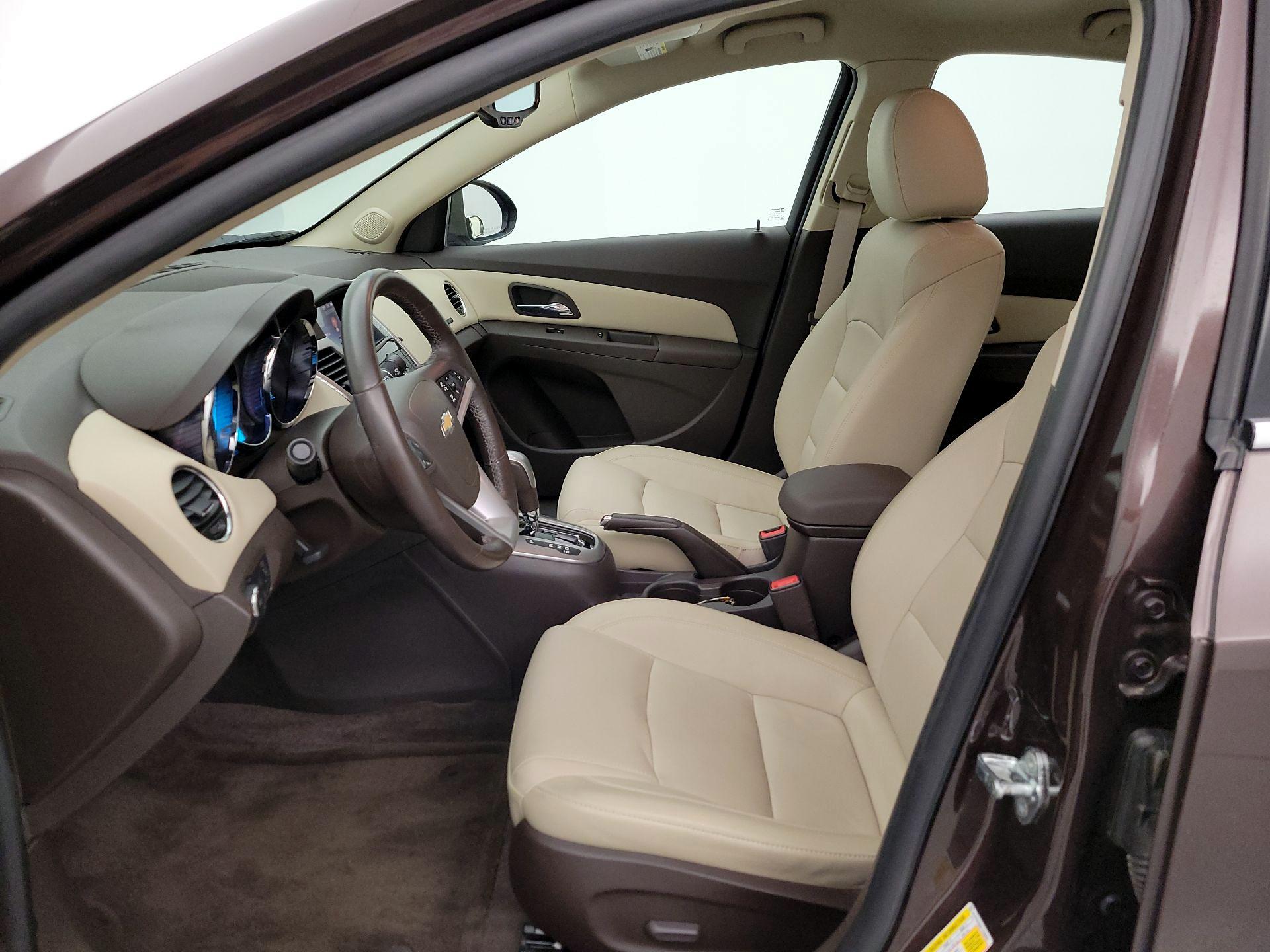 Thumbnail: 2015 Chevrolet Cruze - 11