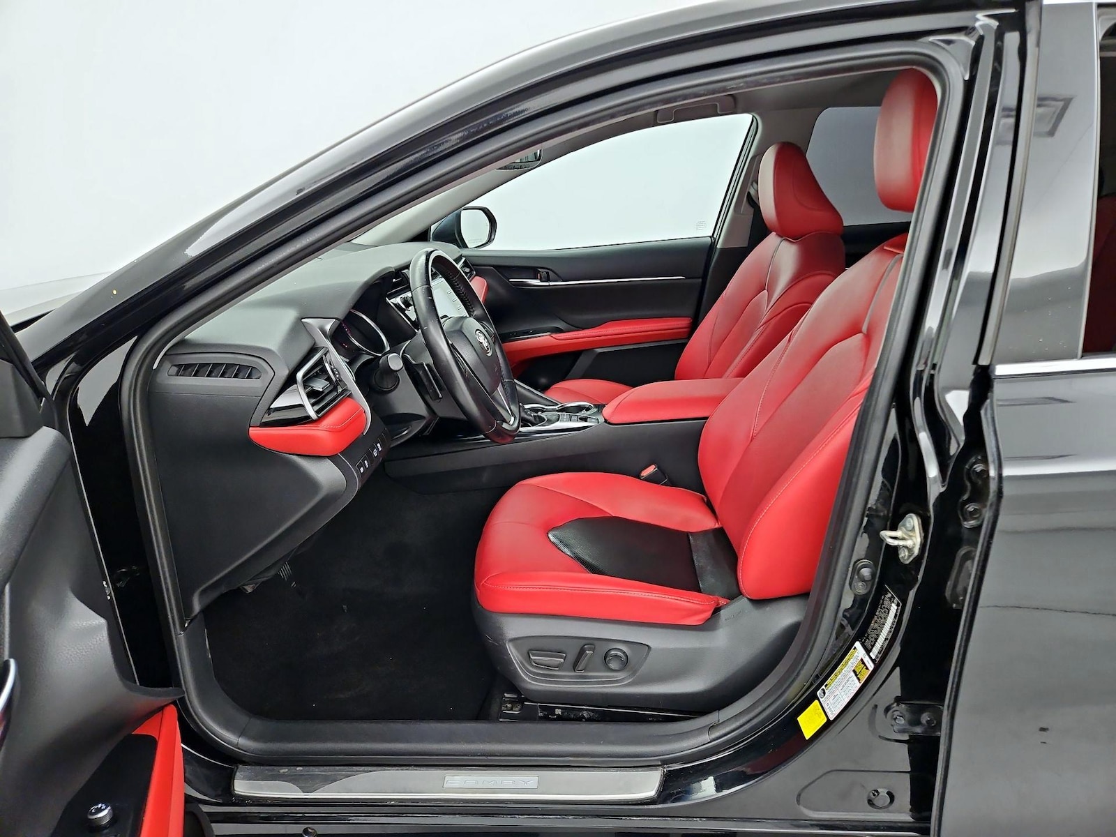 2020 Toyota Camry XSE - Photo 12