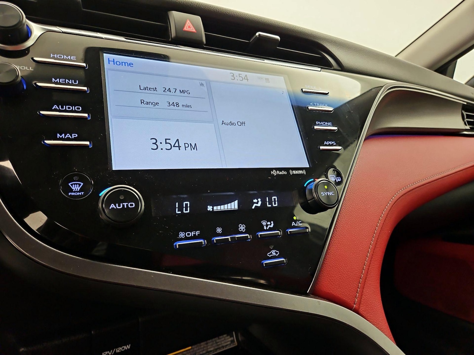 2020 Toyota Camry XSE - Photo 15