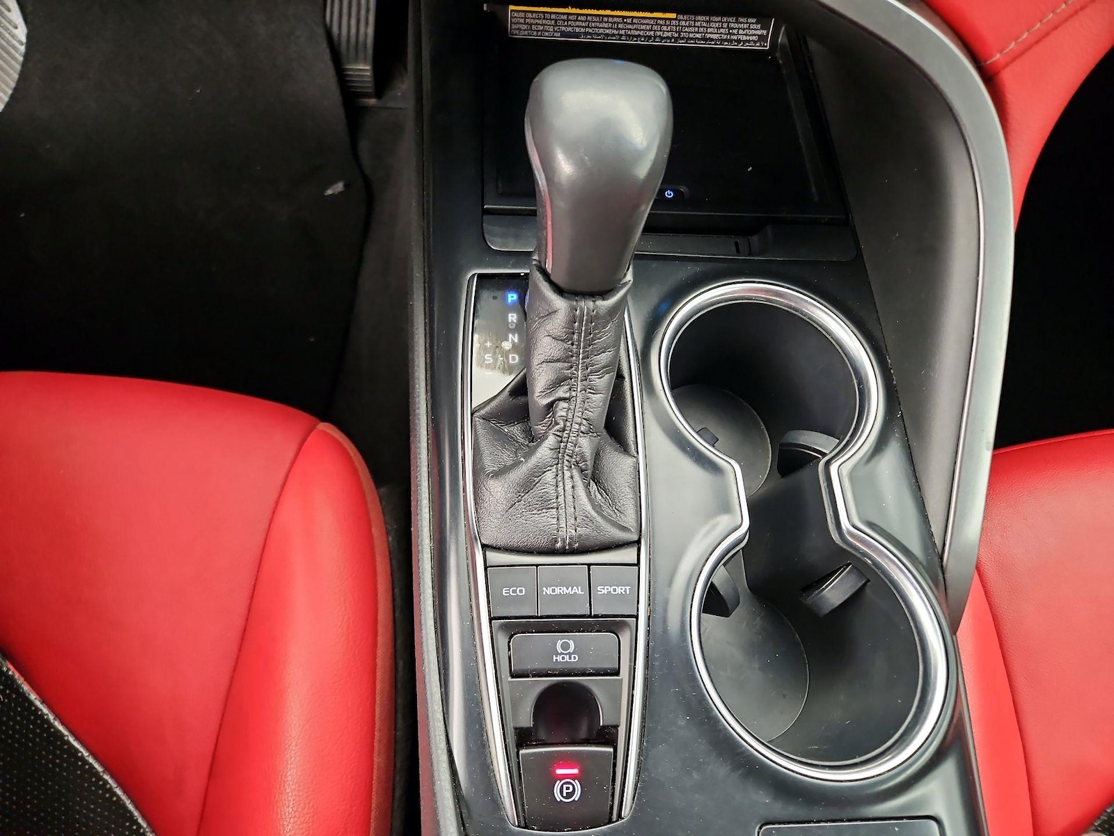 2020 Toyota Camry XSE - Photo 16