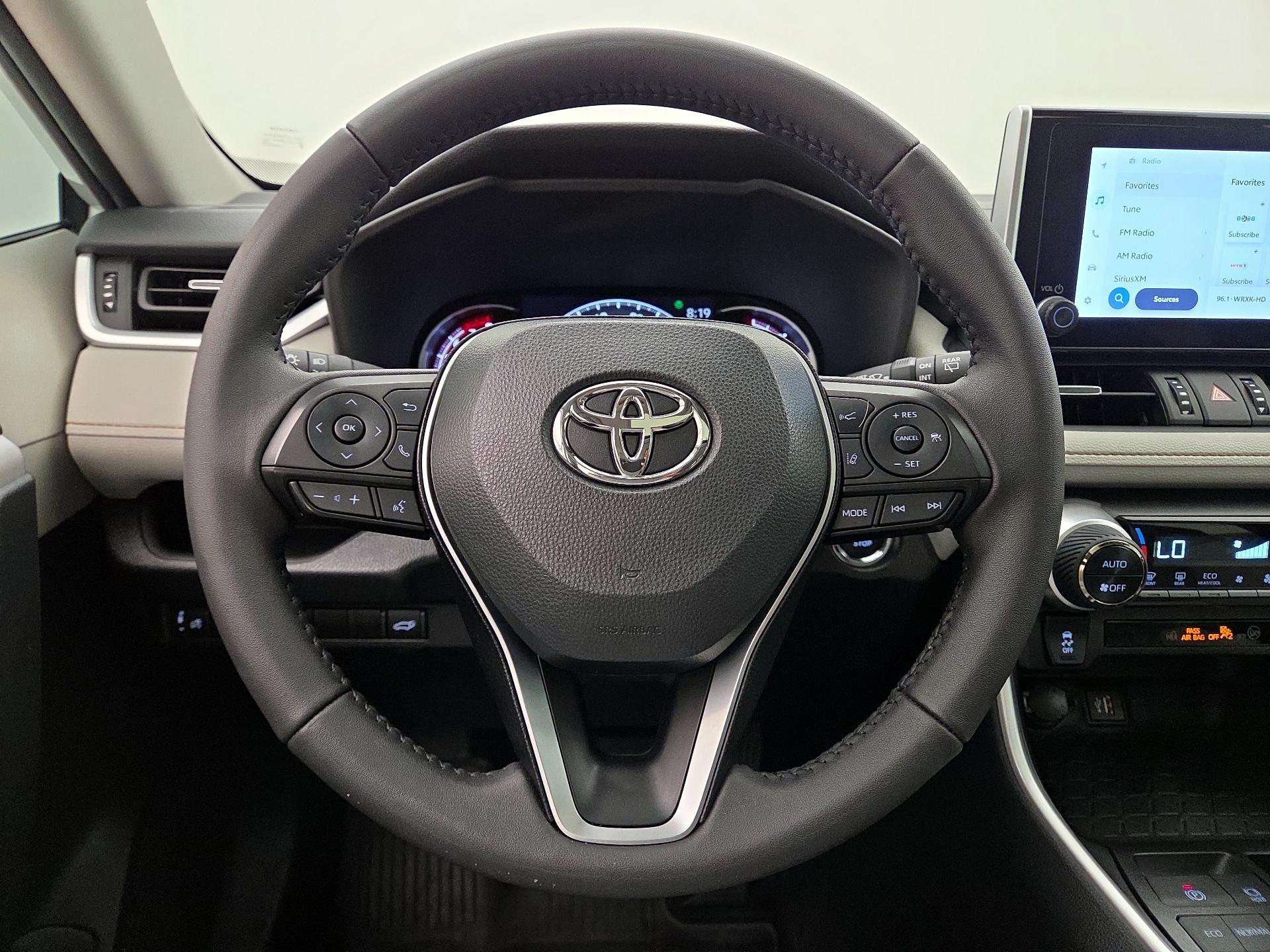 Thumbnail: 2024 Toyota RAV4 - 10