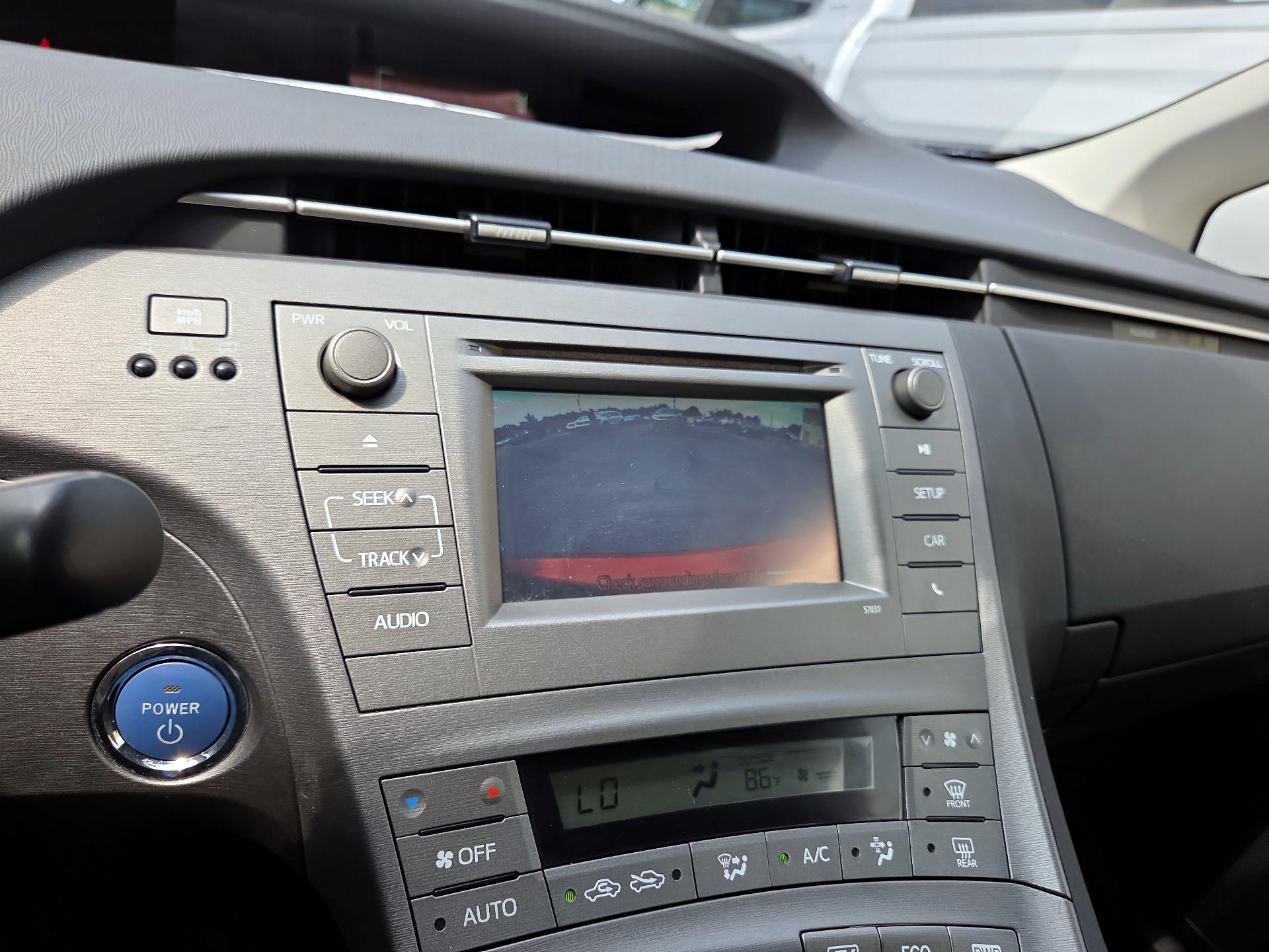 Thumbnail: 2015 Toyota Prius - 14