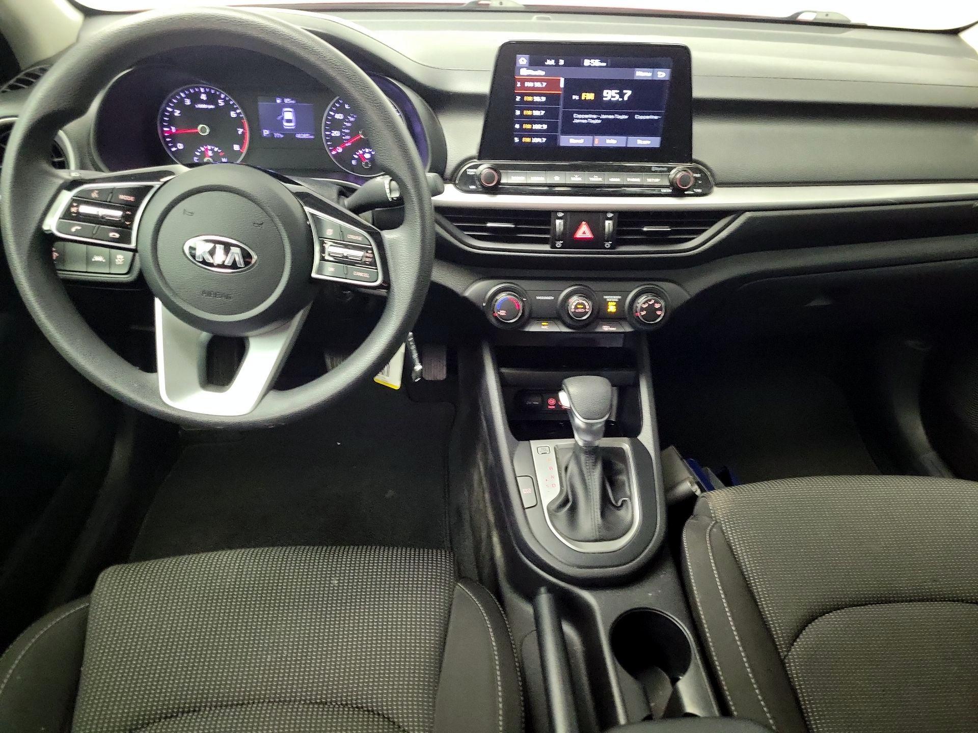 Thumbnail: 2020 Kia Forte - 9