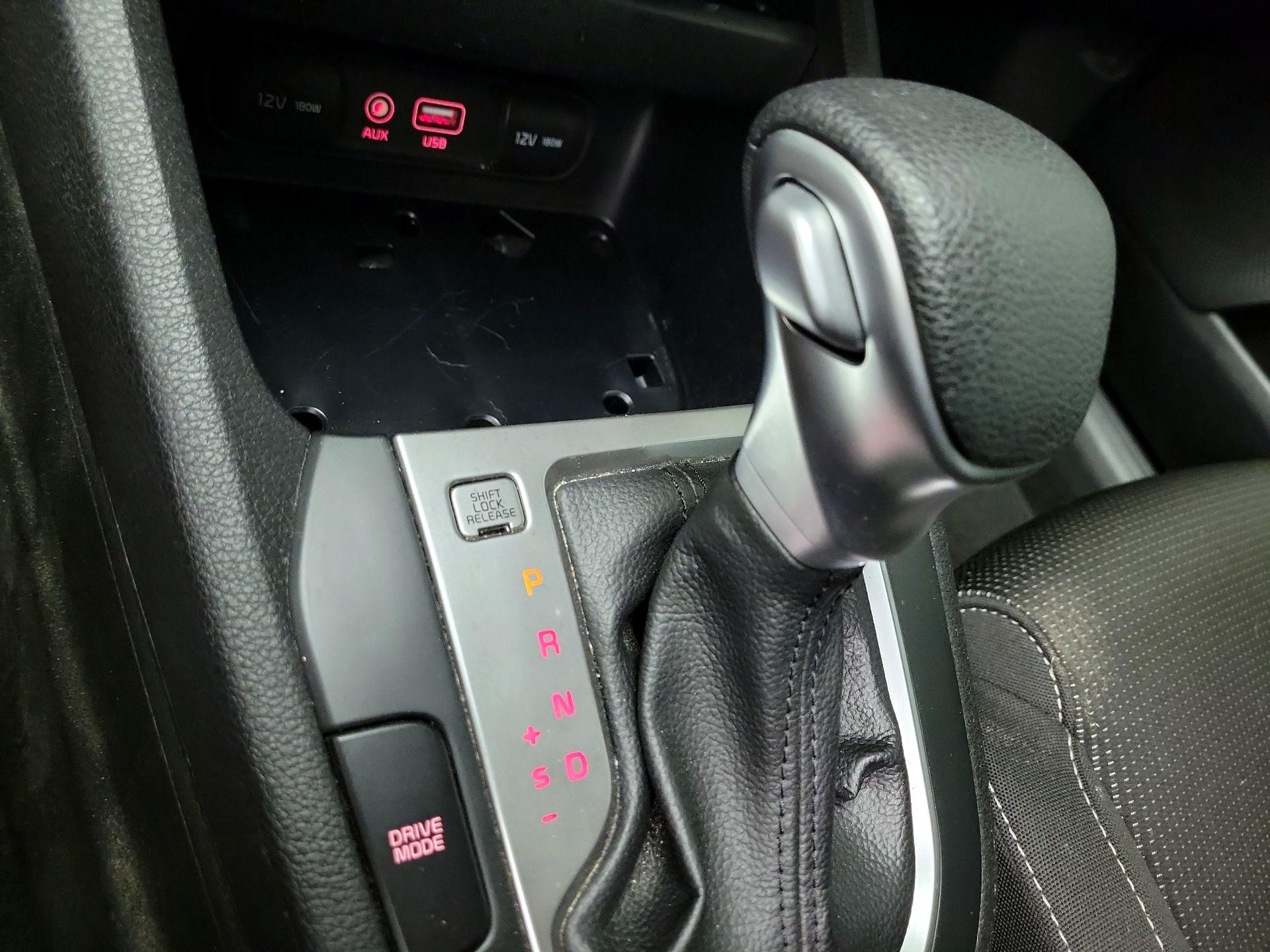 Thumbnail: 2020 Kia Forte - 17