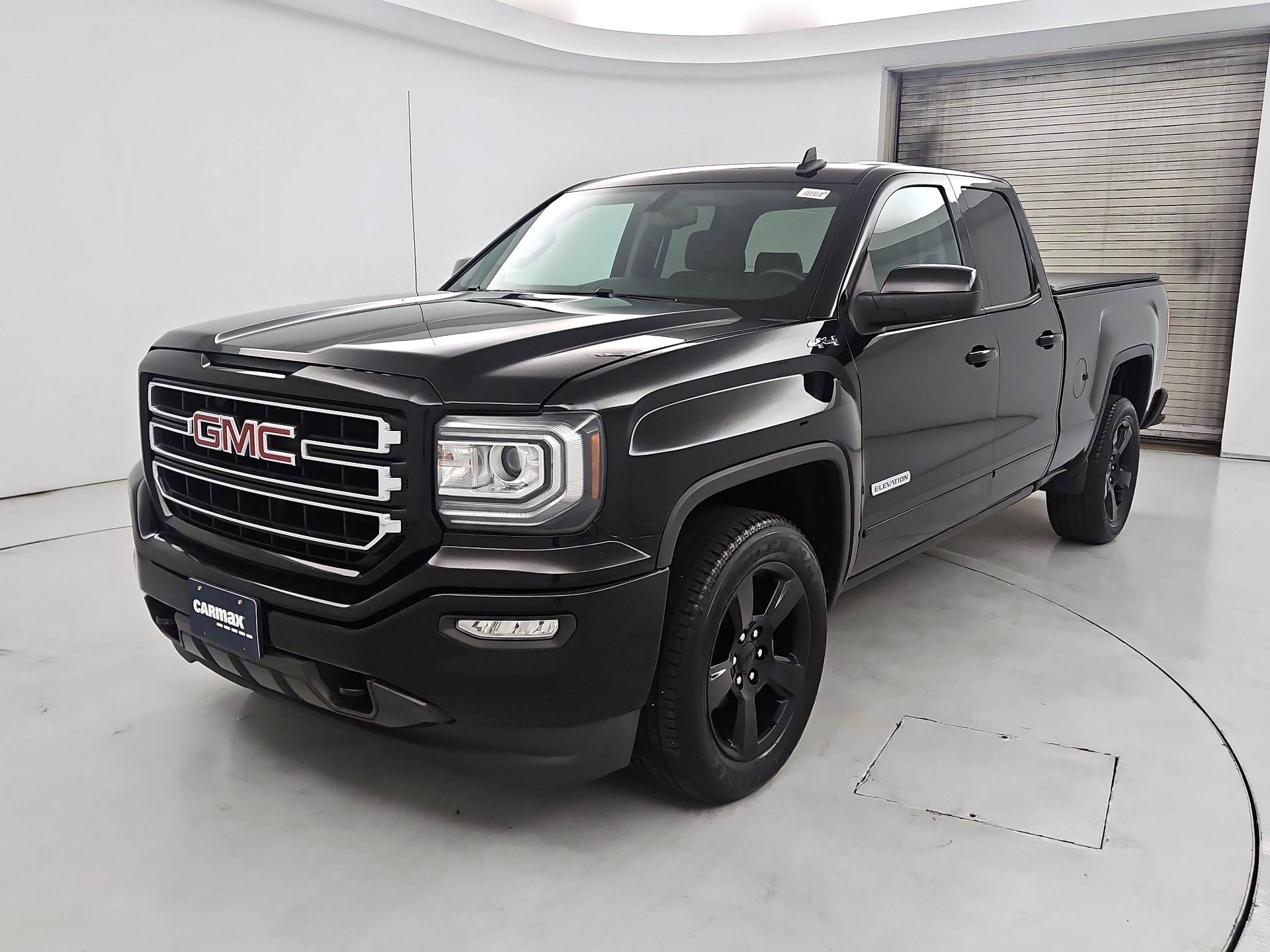 Thumbnail: 2017 GMC Sierra 1500 - 3