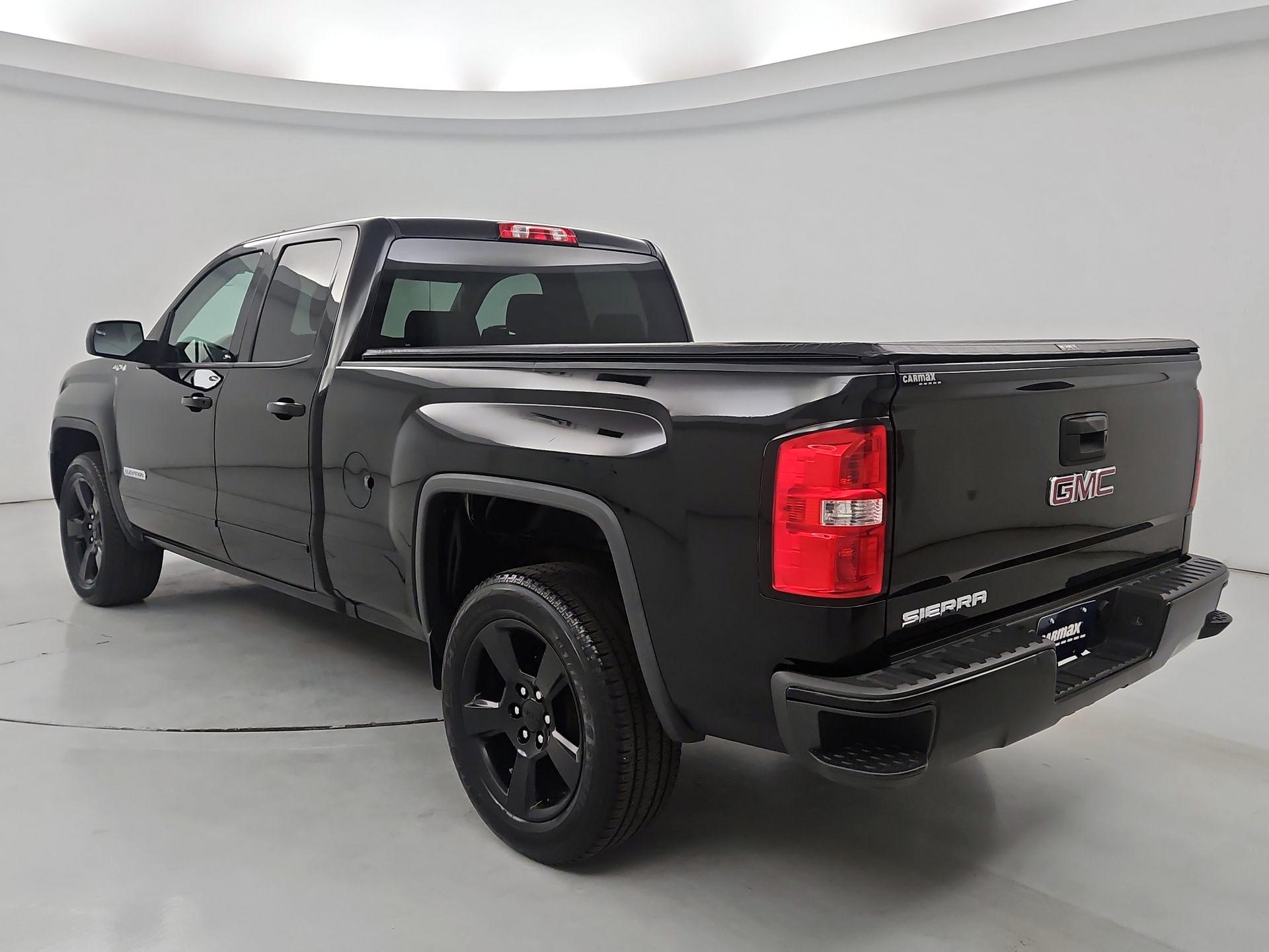 Thumbnail: 2017 GMC Sierra 1500 - 7