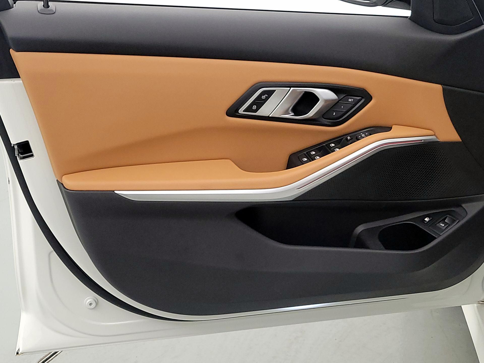 Thumbnail: 2022 BMW 3 Series - 12