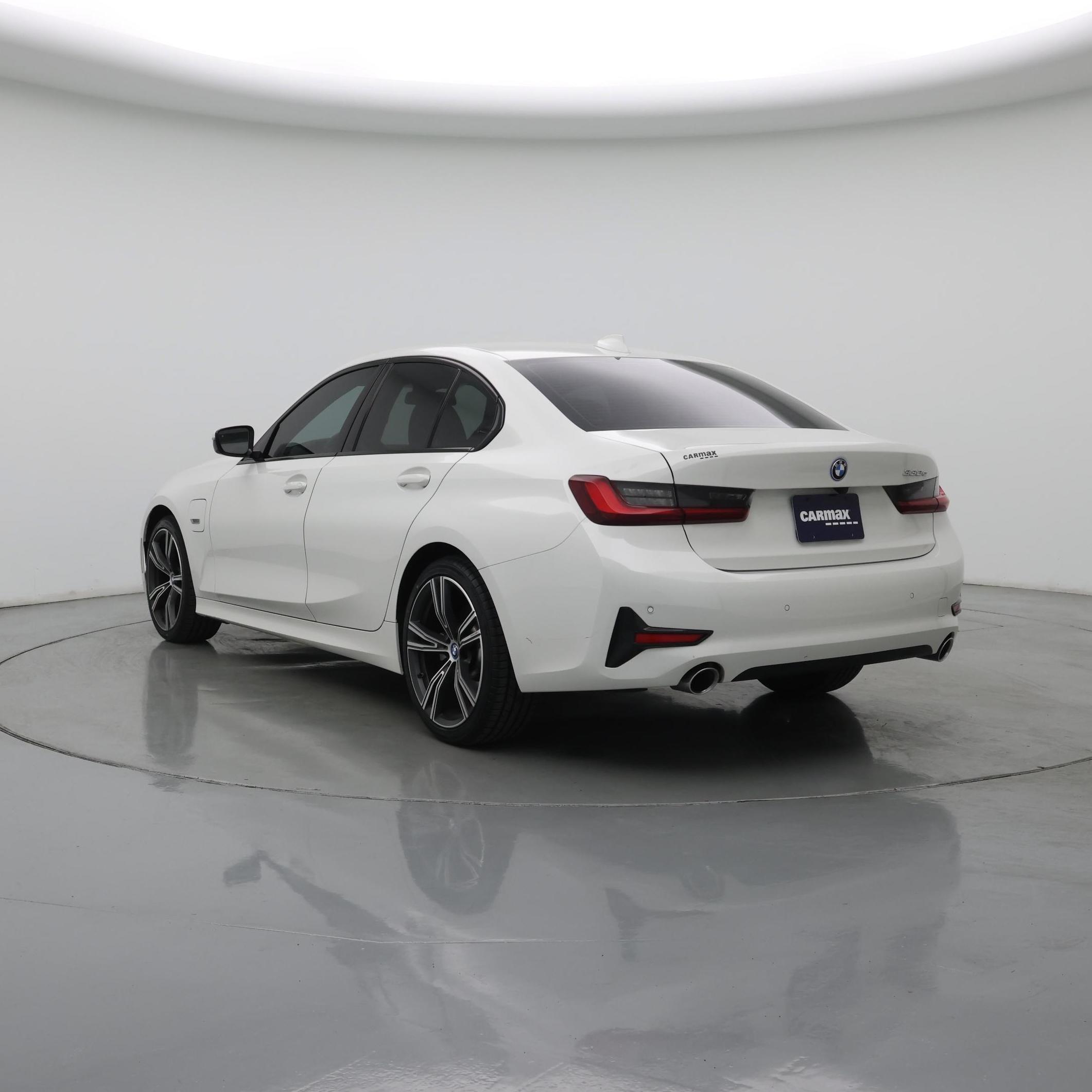 Thumbnail: 2022 BMW 3 Series - 2