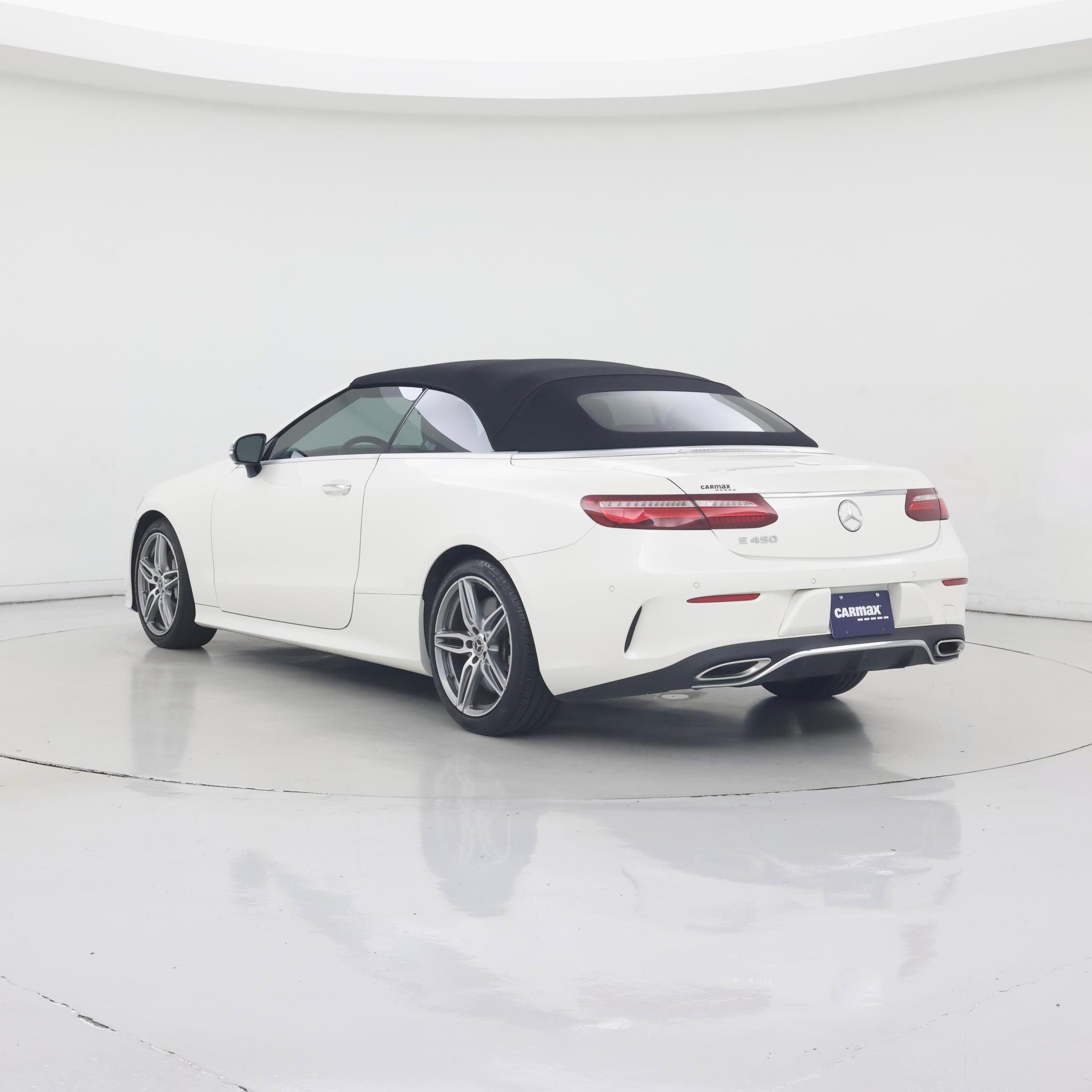 Thumbnail: 2019 Mercedes-Benz E-Class - 2