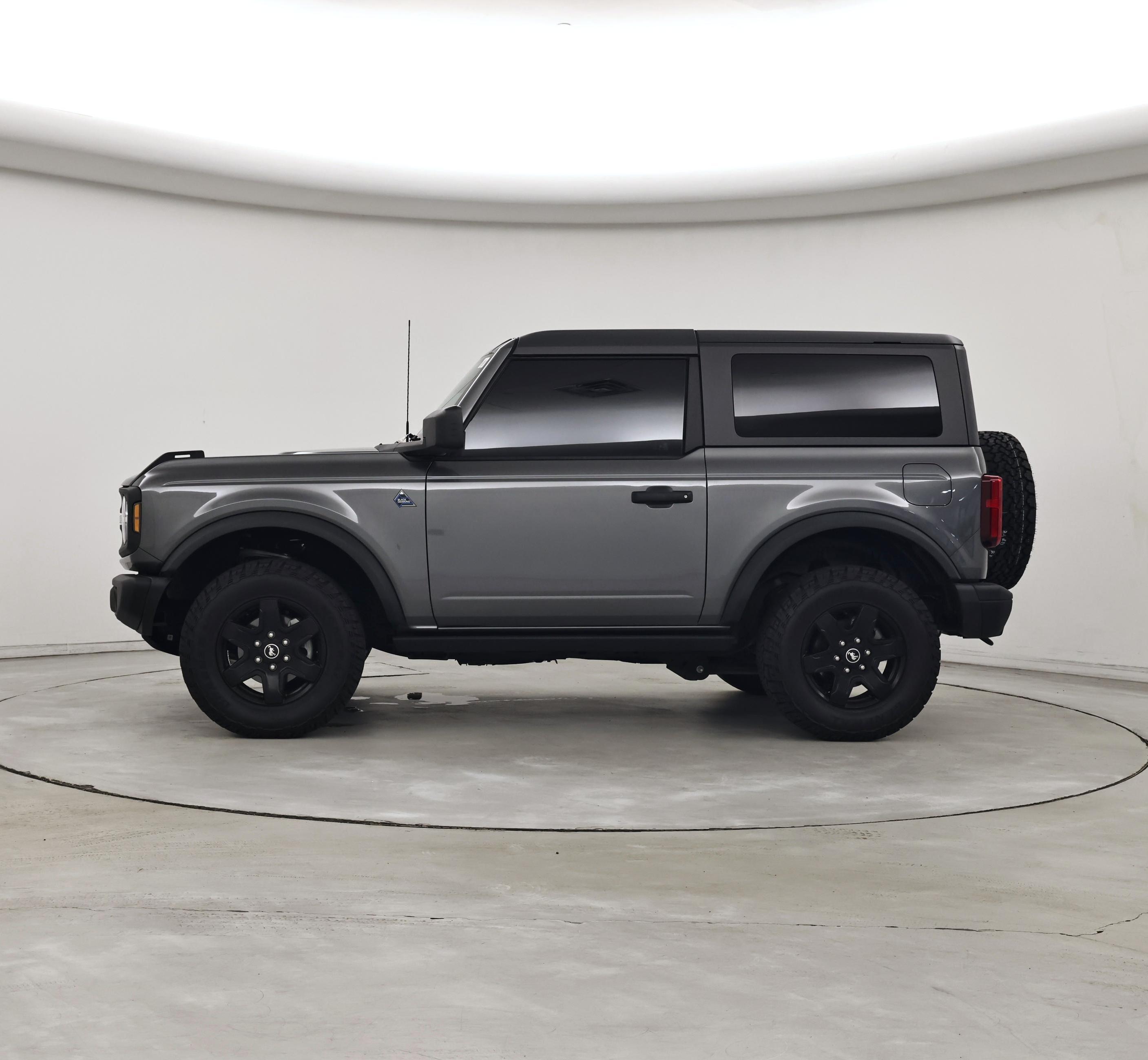 Thumbnail: 2022 Ford Bronco - 3