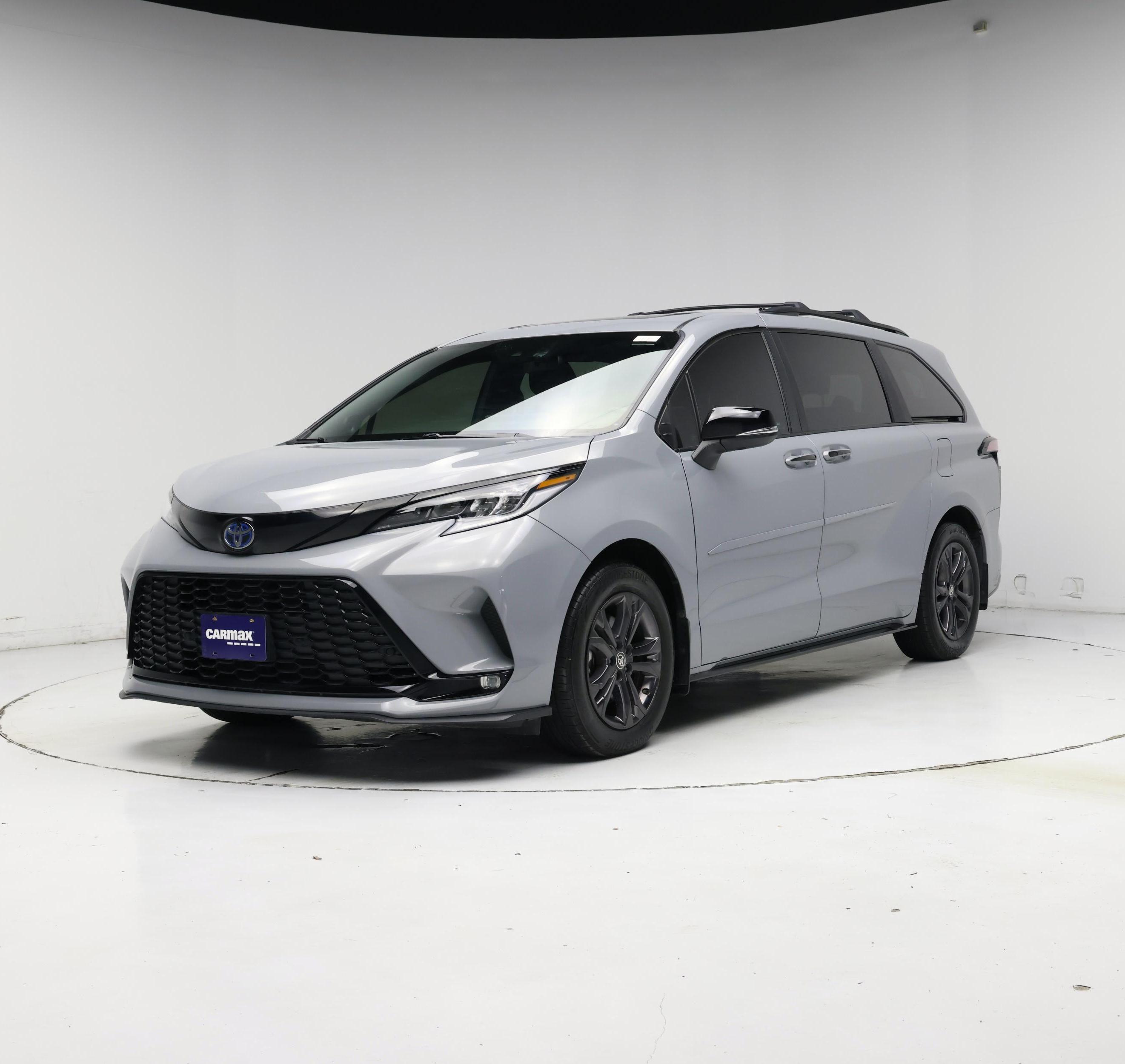 Thumbnail: 2025 Toyota Sienna - 4