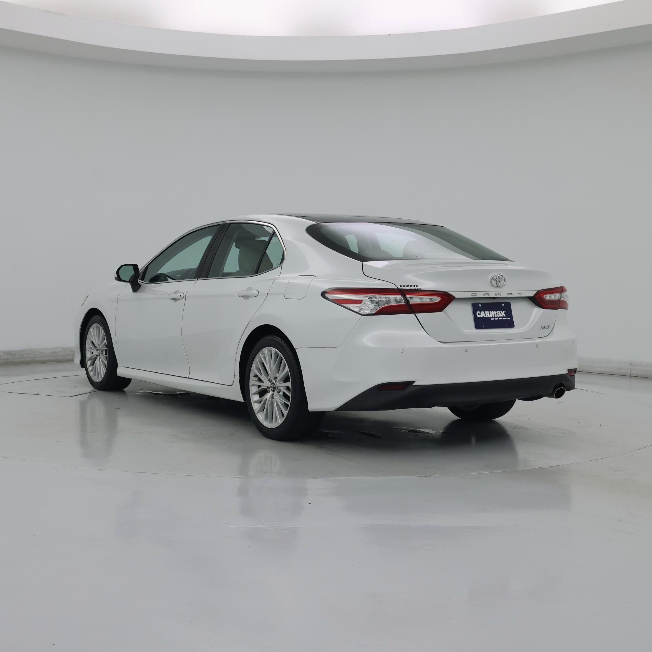 Thumbnail: 2018 Toyota Camry - 2