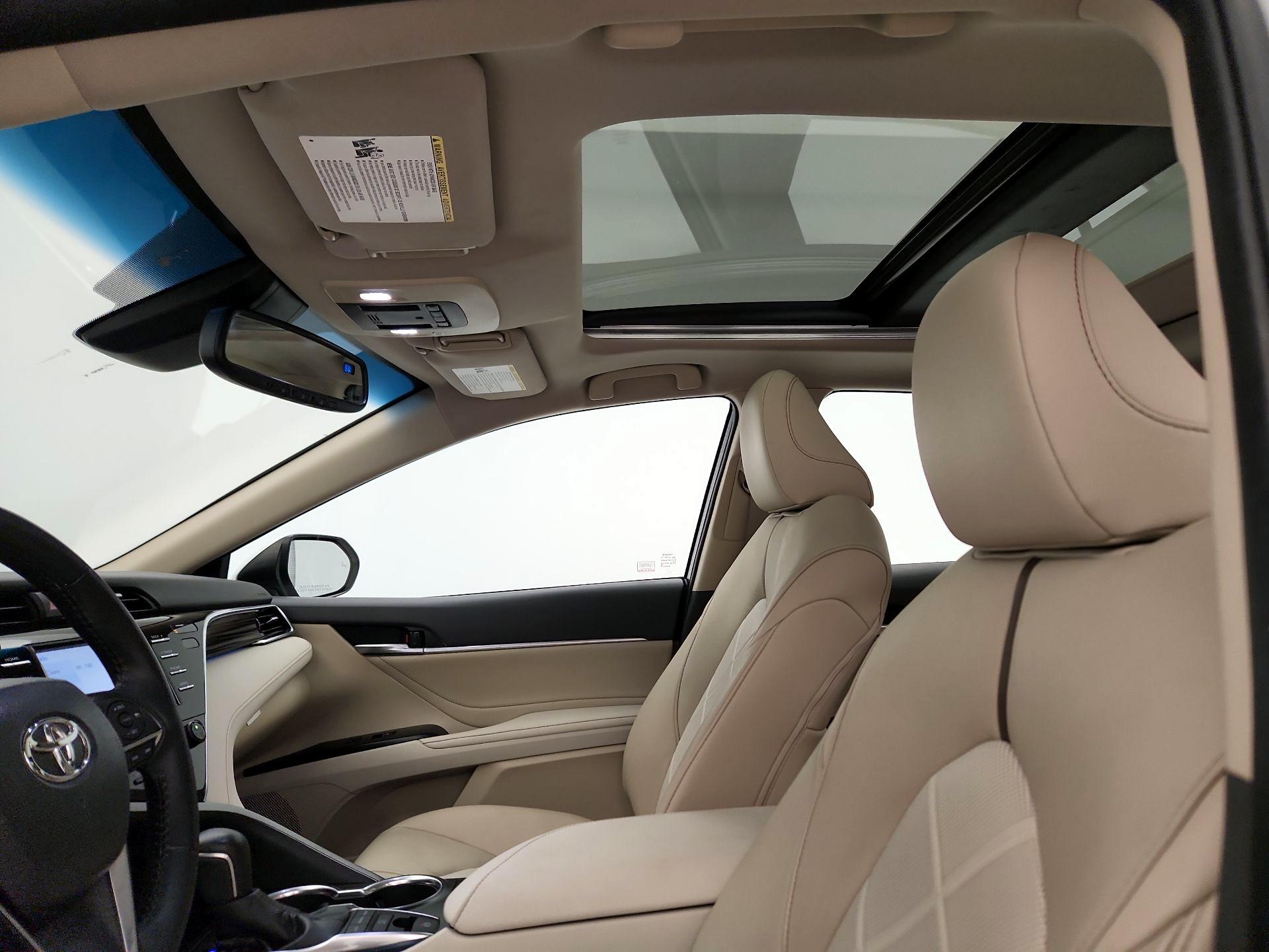 Thumbnail: 2018 Toyota Camry - 19