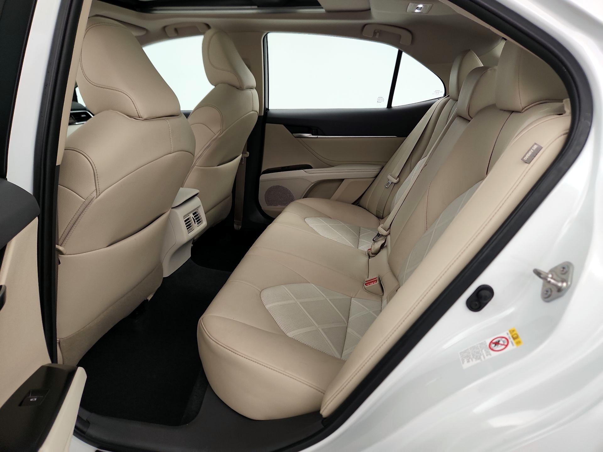 Thumbnail: 2018 Toyota Camry - 20