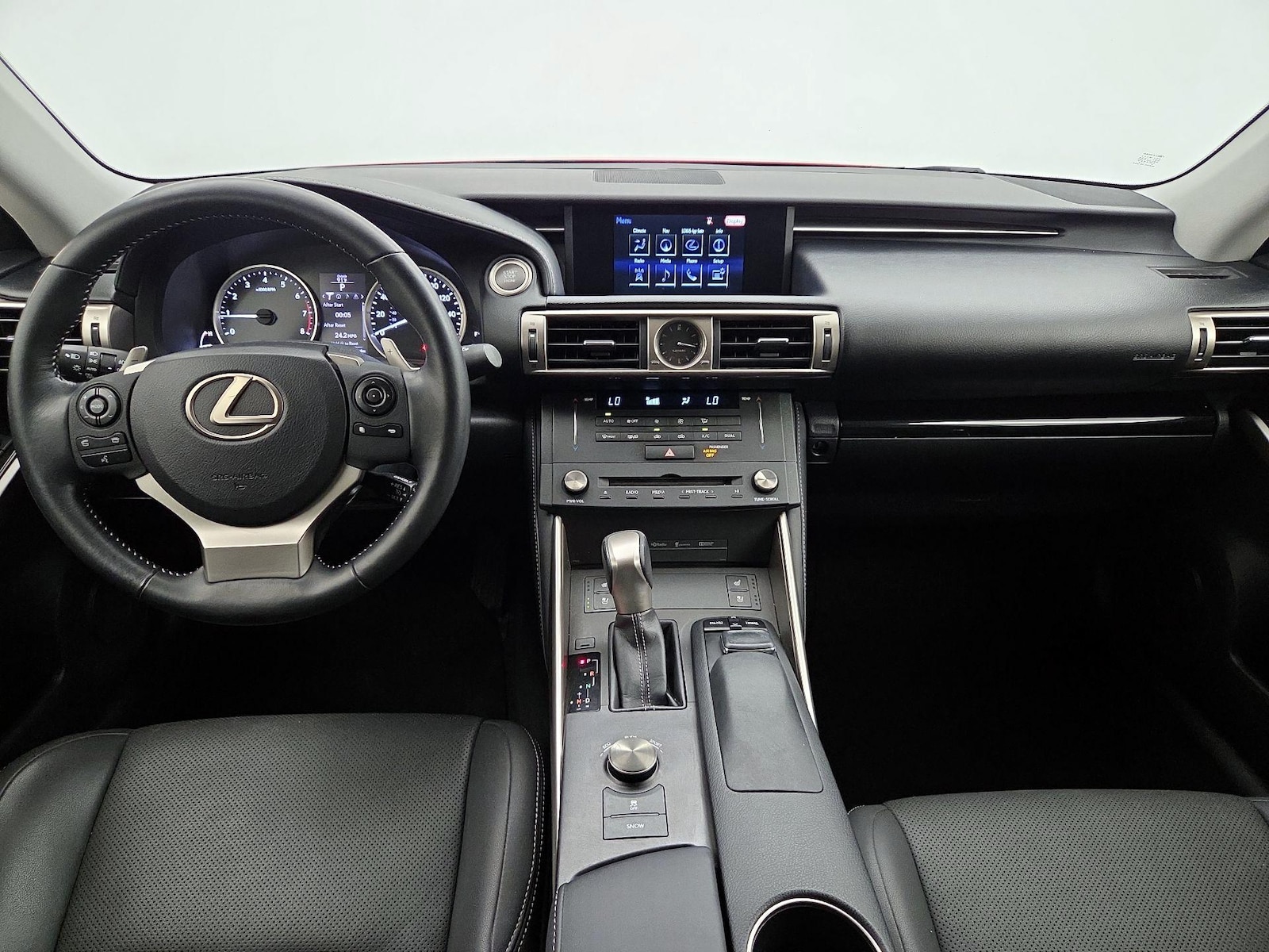 2016 Lexus IS 350 - Photo 10
