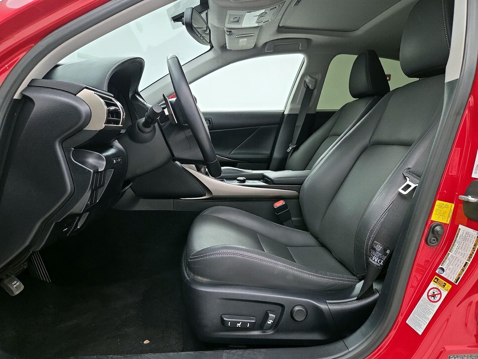 2016 Lexus IS 350 - Photo 12